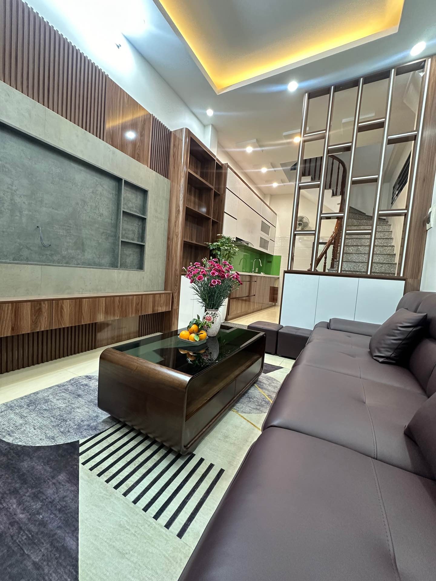 Nhà đẹp ngõ thông góc, full đồ, ở ngay Mỹ Đình