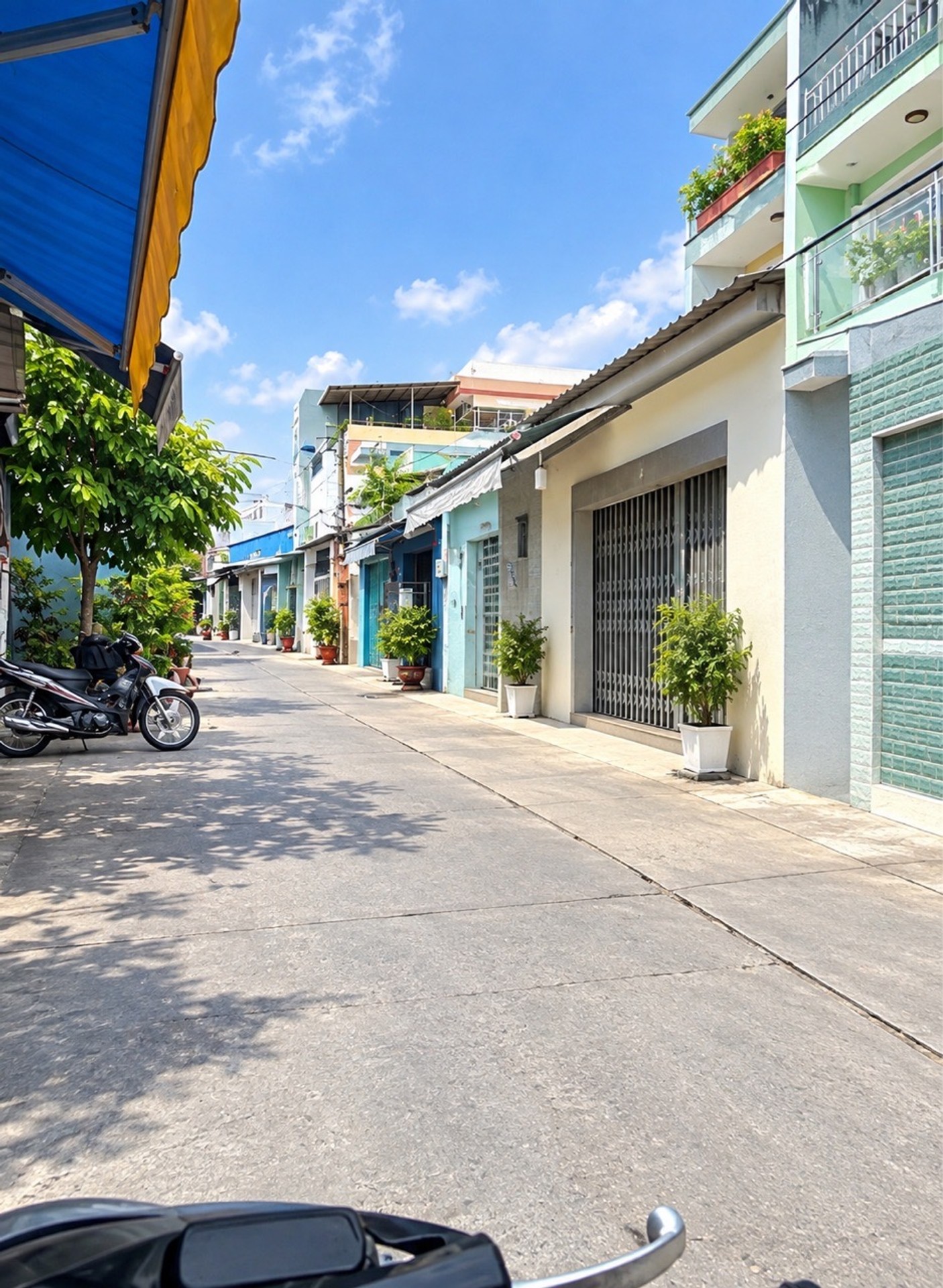 NHÀ MỚI HẺM XE HƠI ÔNG ÍCH KHIÊM Q.11 - 56m2 sát bên Đầm Sen