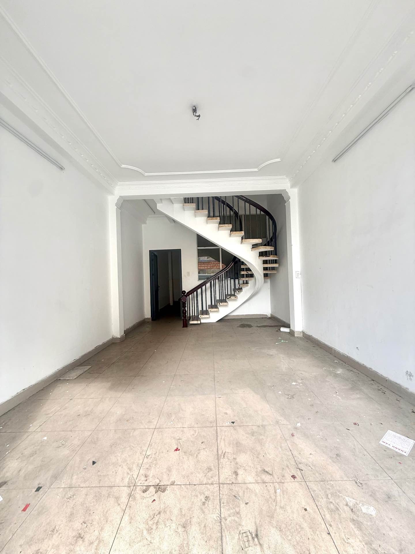 Bán nhà mặt phố Tân Phú, 48m2, 2 tầng, giá 9,6 tỷ