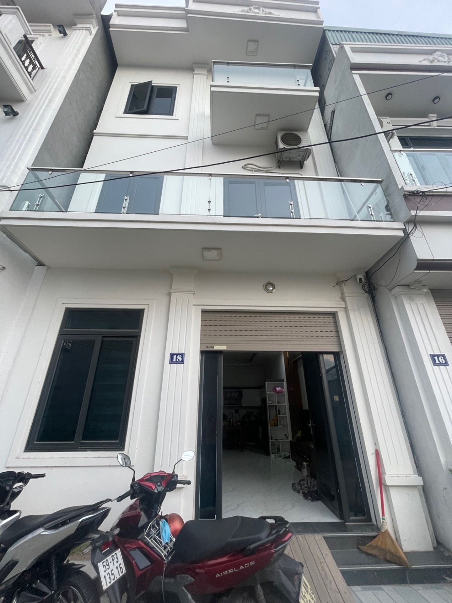 Nhà 3 tầng mặt tiền rộng tại Tràng Duệ gần khu công nghiệp