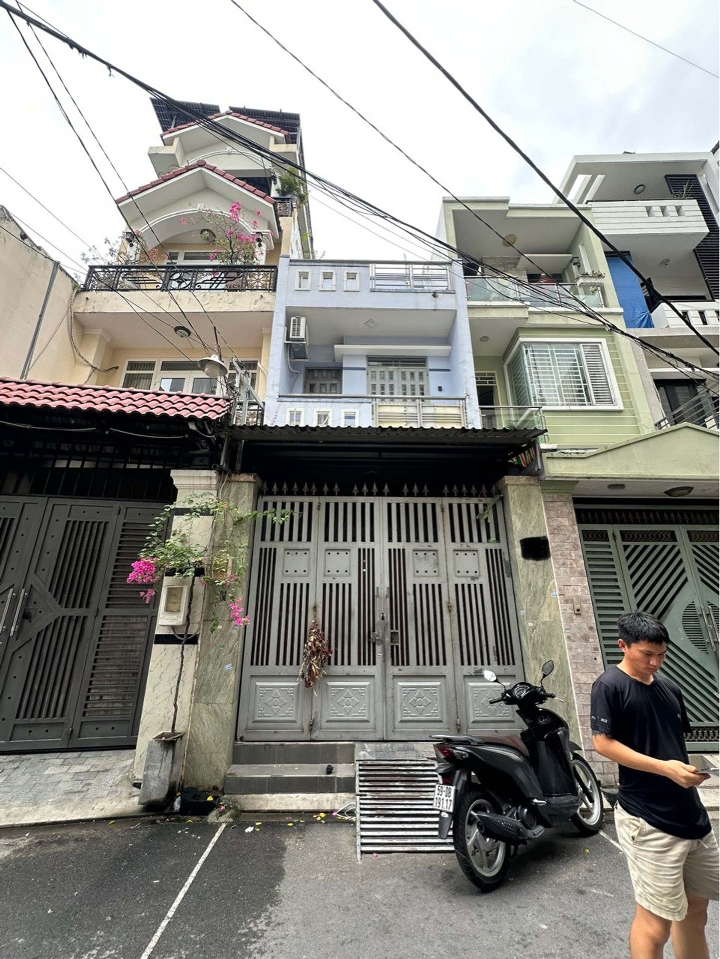 HẺM NHỰA Ô TÔ TRÁNH - GẦN LUỸ BÁN BÍCH- VĂN PHÒNG ĐĂNG KÝ ĐẤT ĐAI TÂN PHÚ - GẦN BÀU CÁT- NGANG 4 x