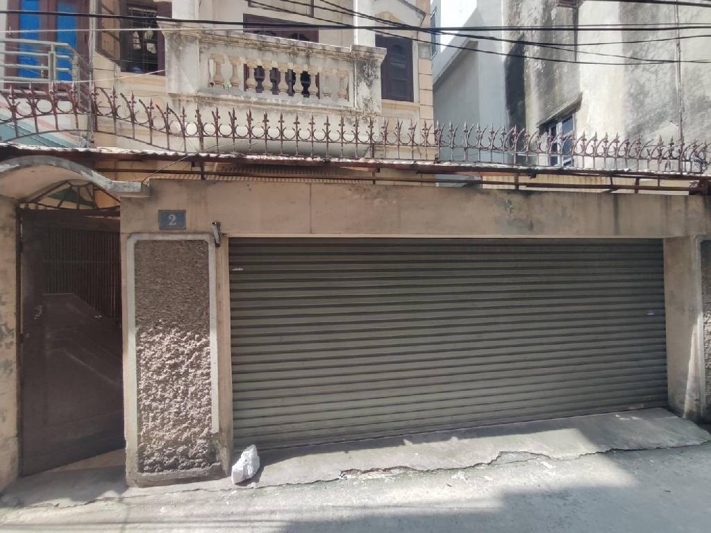 Bán nhà 4 tầng mặt ngõ ô tô khu vực Hoàng Mai, diện tích 102 m2, mặt tiền 7 m, tiện kinh doanh