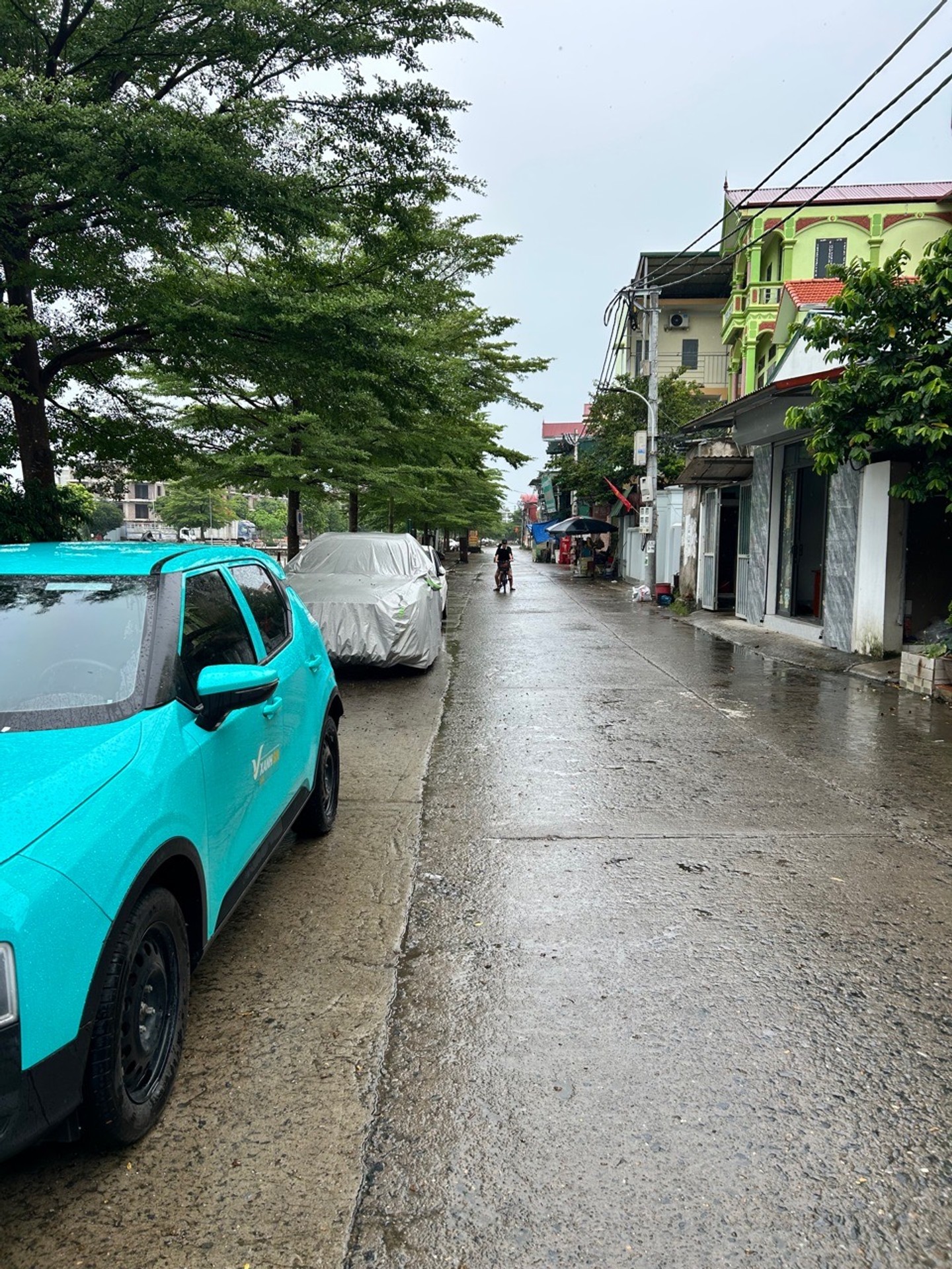 Nhà trọ 9 phòng, ô tô đỗ cửa, gần hồ điều hòa