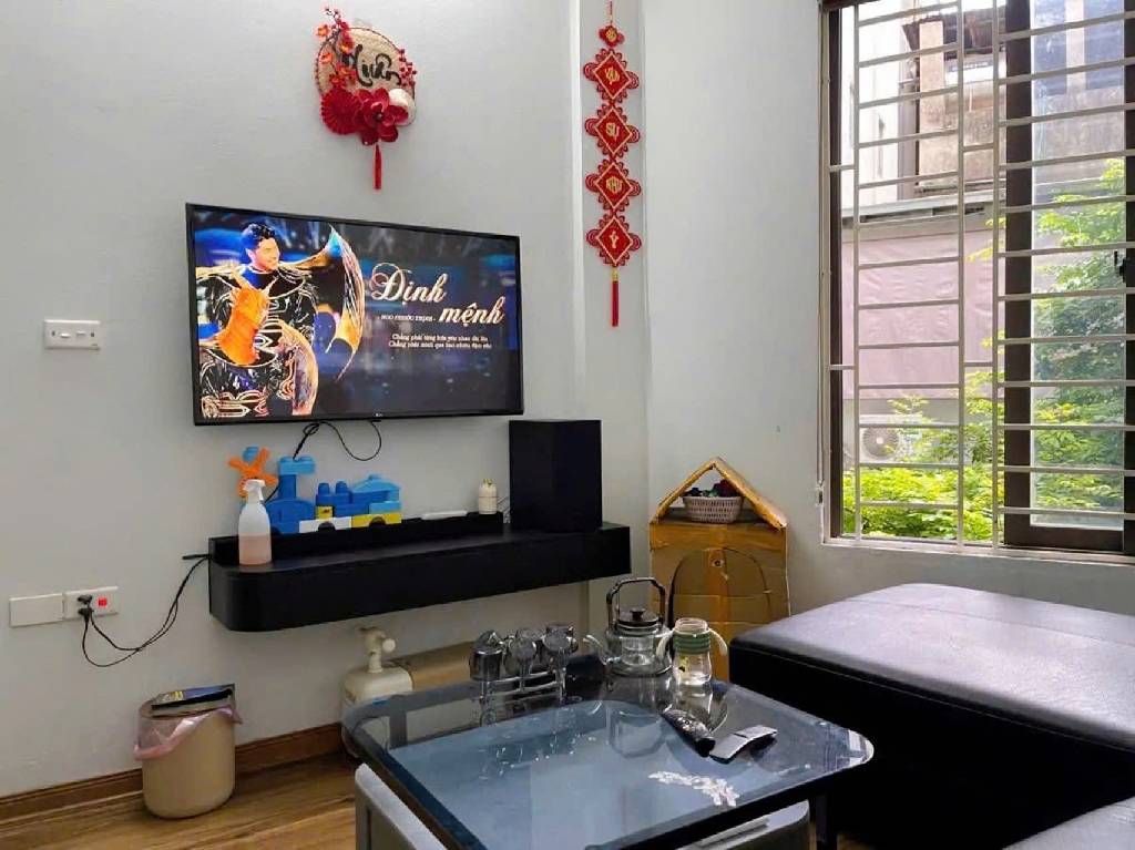Bán nhà 4 tầng lô góc tại Khương Trung, diện tích 28.2/30m2, kinh doanh nhỏ.