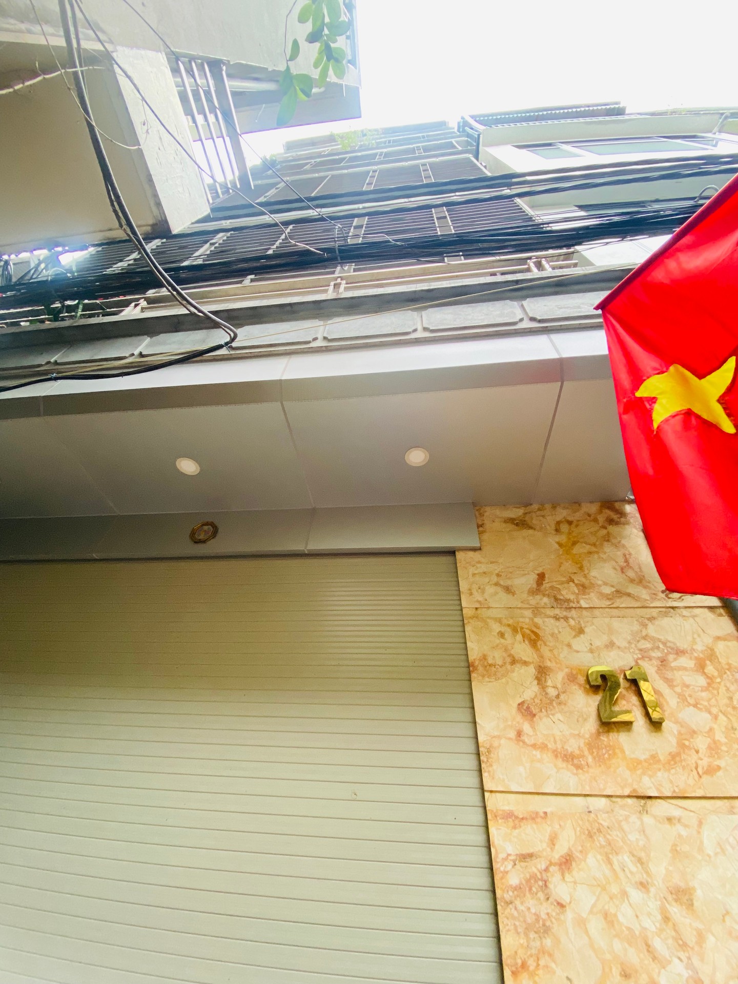 Bán nhà riêng Hoàng Mai 57.4m² xây khung bê tông, ngõ thông hai thoáng