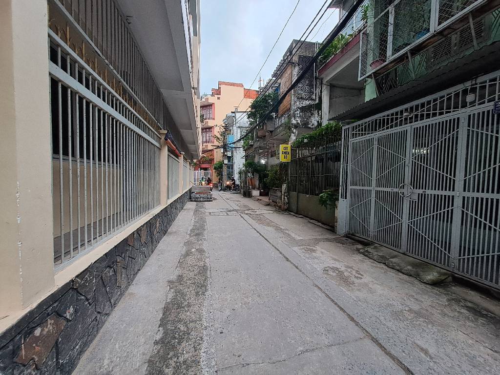 Bán nhà 2 tầng 5 phòng ngủ tại Tứ Hải, khu Tân Bình