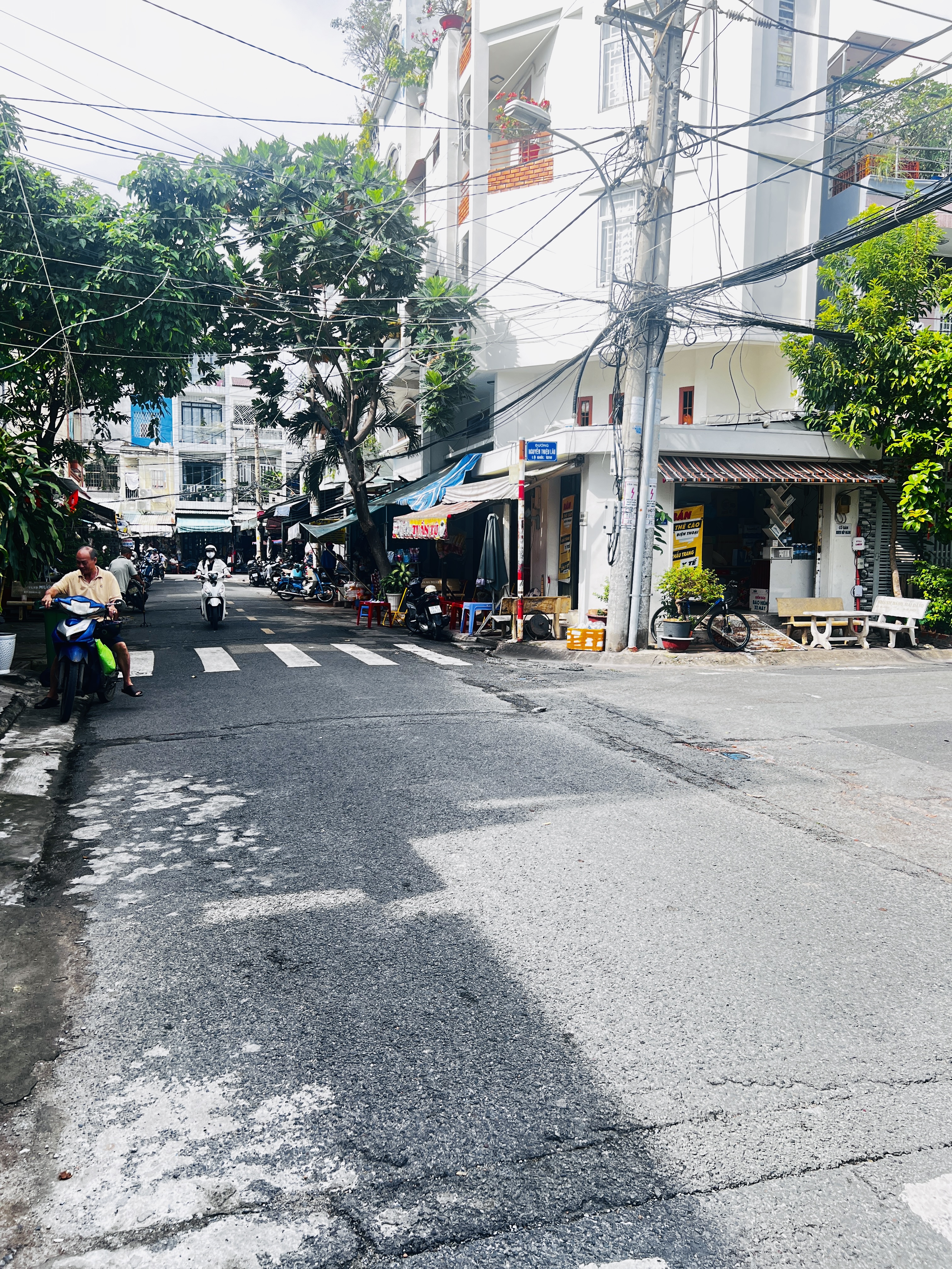 Nhà mặt tiền Chợ Hiệp Tân khu dân cư Tô Hiệu, 92m2