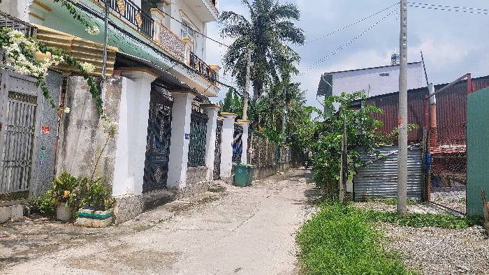 Bán nhà riêng 1 tầng phường An Phú Đông quận 12 diện tích 162m2 có 6 phòng ngủ