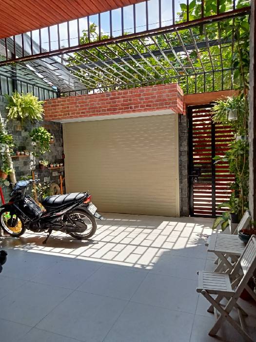 Nhà mặt phố 4 tầng, 90m2, 4 phòng ngủ, Bình Tân