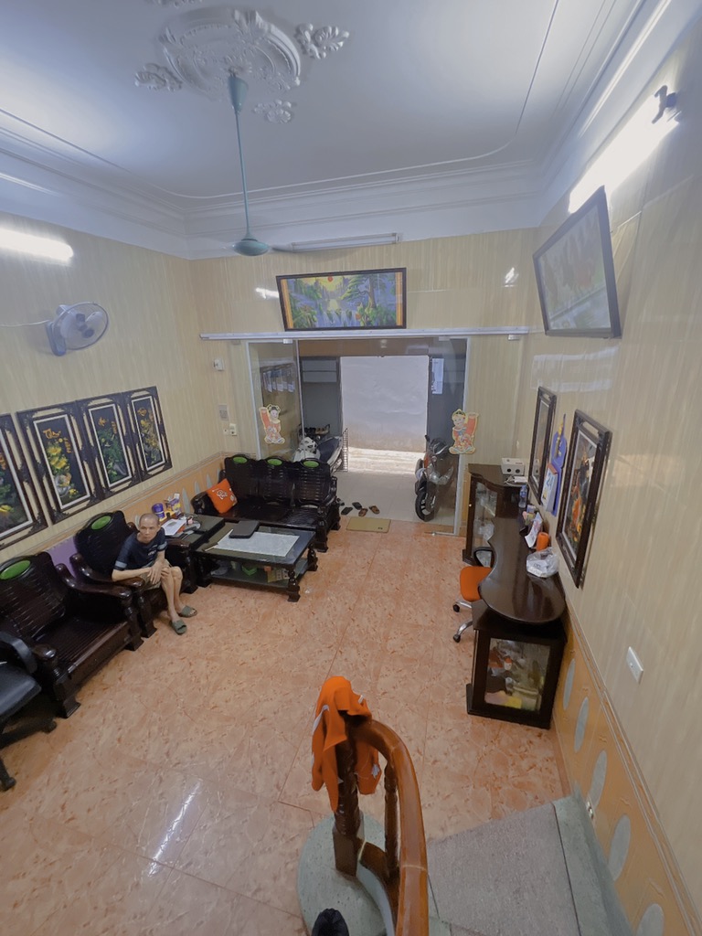 Bán nhà 3 tầng diện tích 50.7 m² tại Hai Bà Trưng, vị trí thuận tiện gần đại học