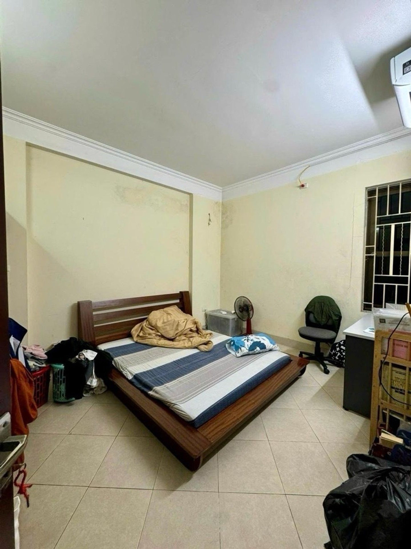 Bán nhà mặt phố Đê La Thành, 68m², 6 tầng, kinh doanh sầm uất