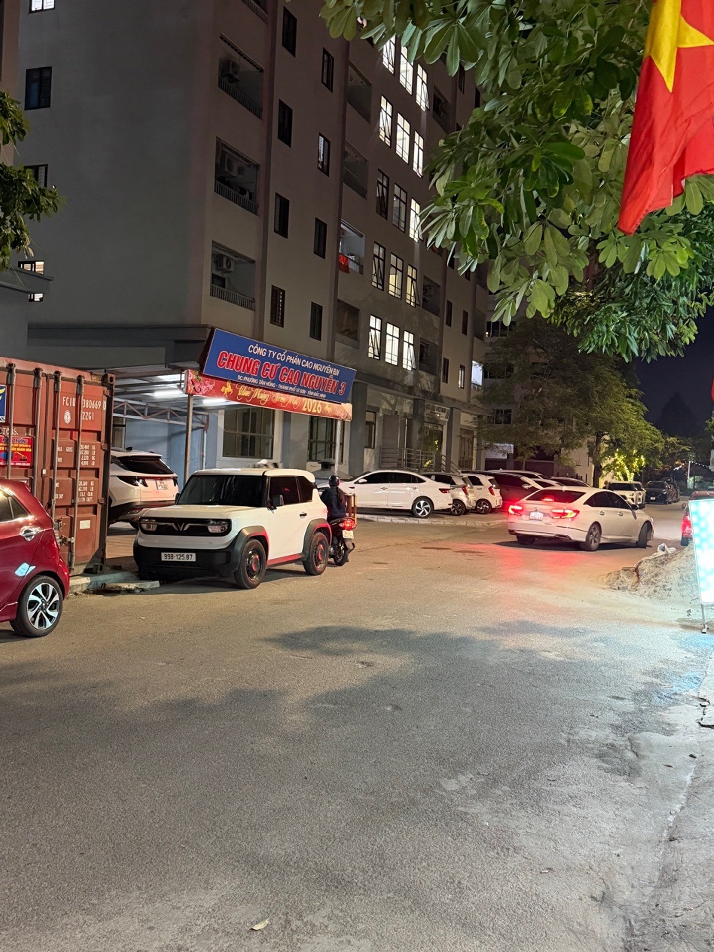 Nhà 4 tầng trung tâm khu đô thị Bắc Từ Sơn, diện tích 90m2, gần trục chính Lý Thánh Tông