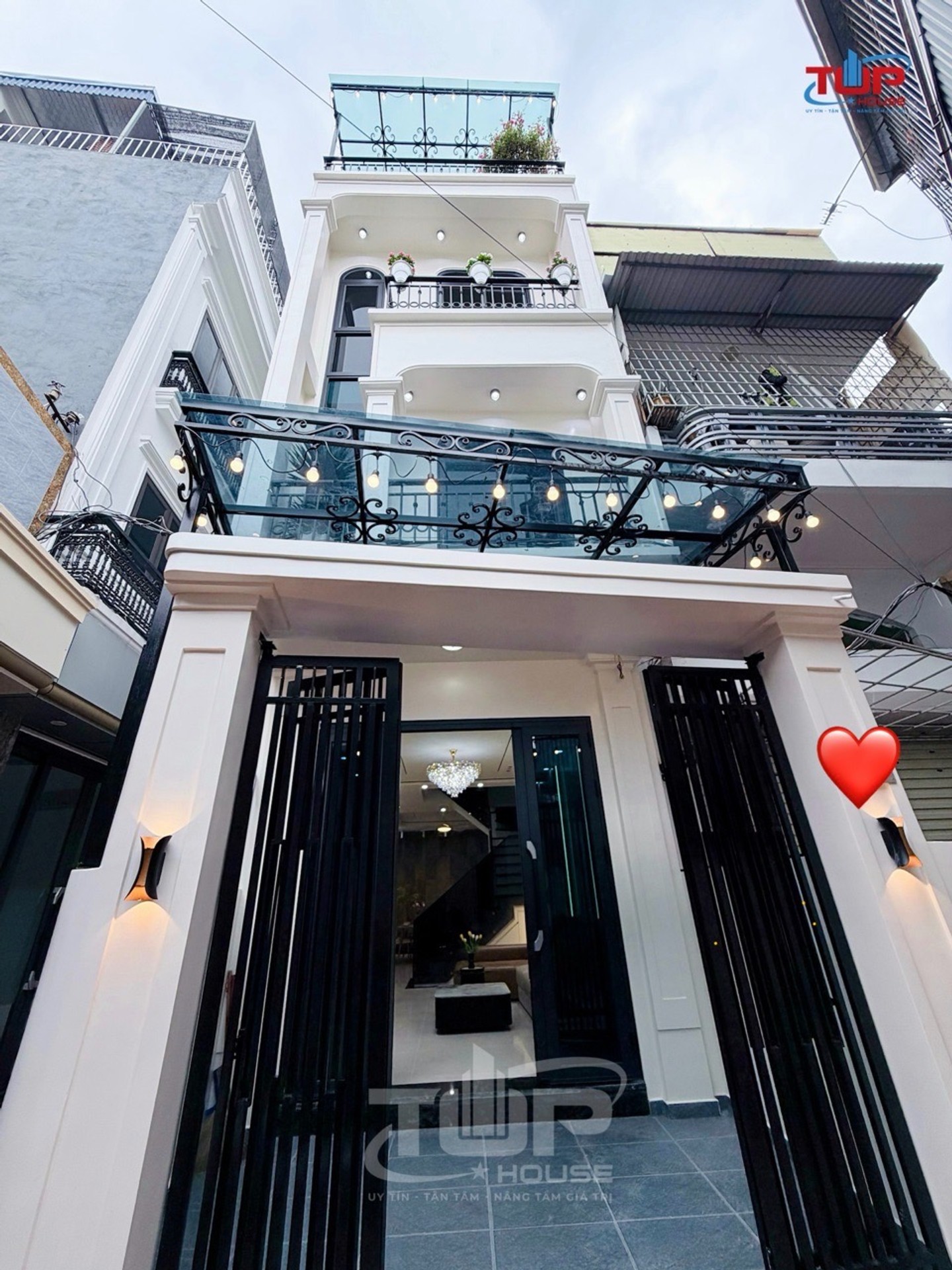 Cơ Hội Sở Hữu Nhà Đẹp Lô Góc 2 Mặt Thoáng Tại Trung Tâm Phố Hồ Sen