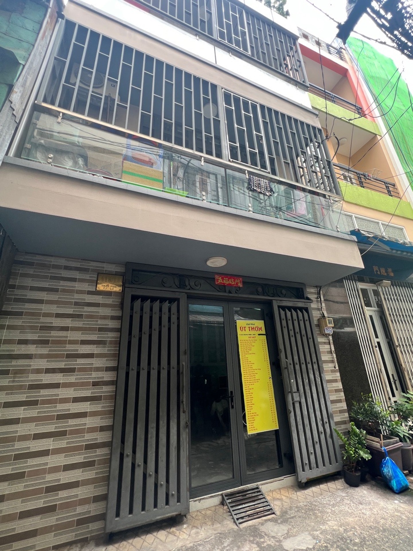 Nhà 3 tầng khu trung tâm, diện tích 14m2 giá 3,5 tỷ