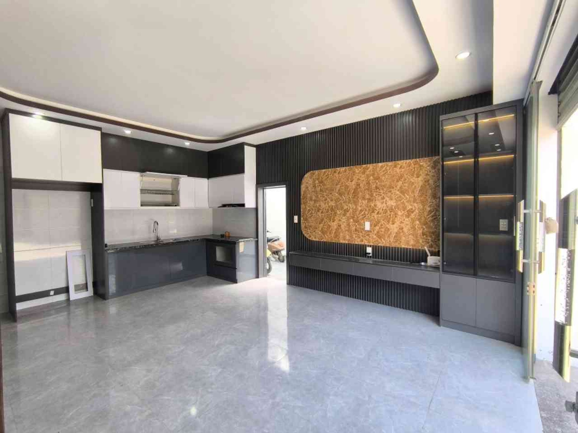 Nhà 3 tầng hiện đại tại Tiểu Trà gần Vin Marina và khu đô thị mới
