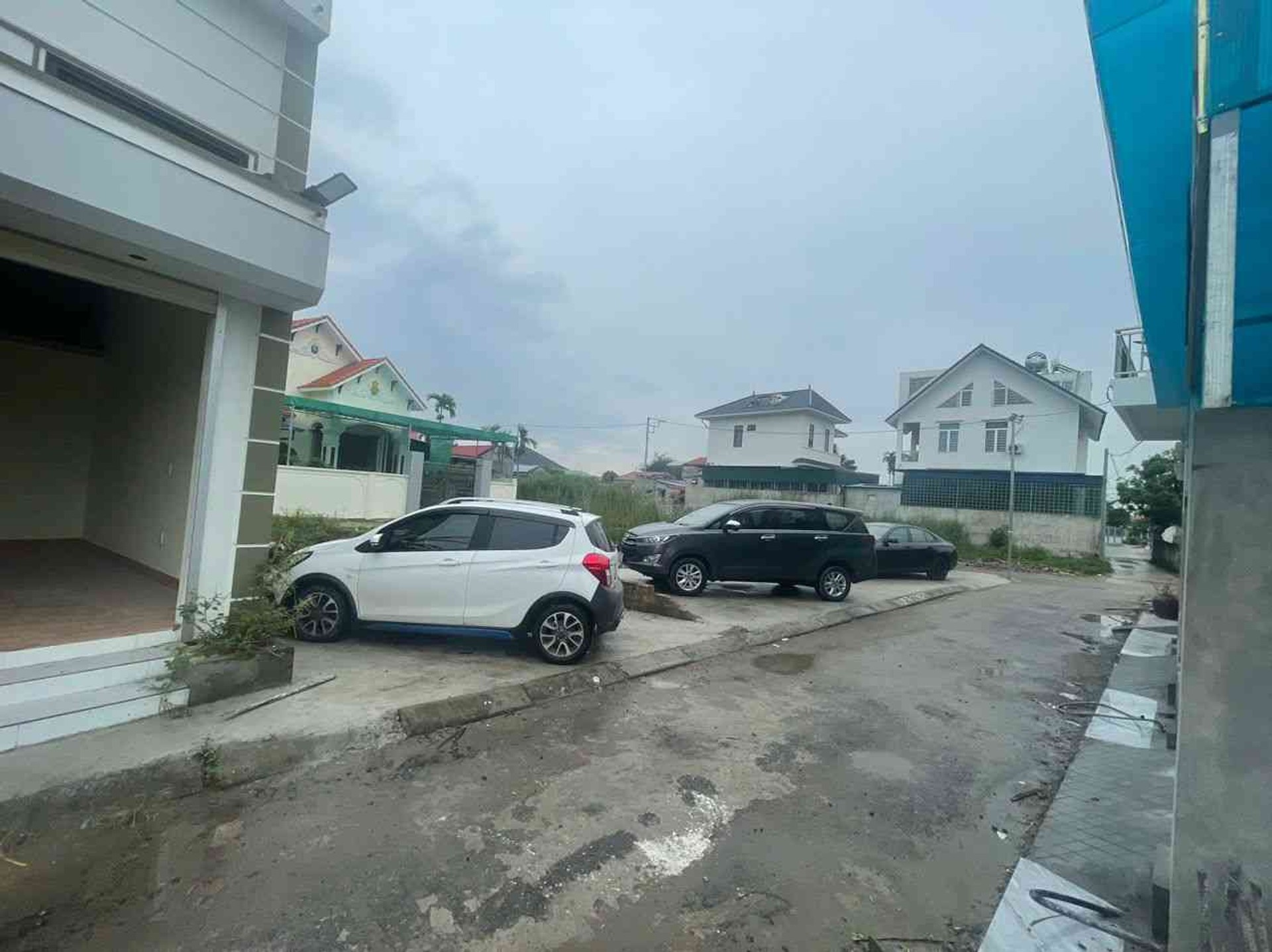 Bán nhà riêng lô góc có vườn cây ăn quả tại xã ven đô