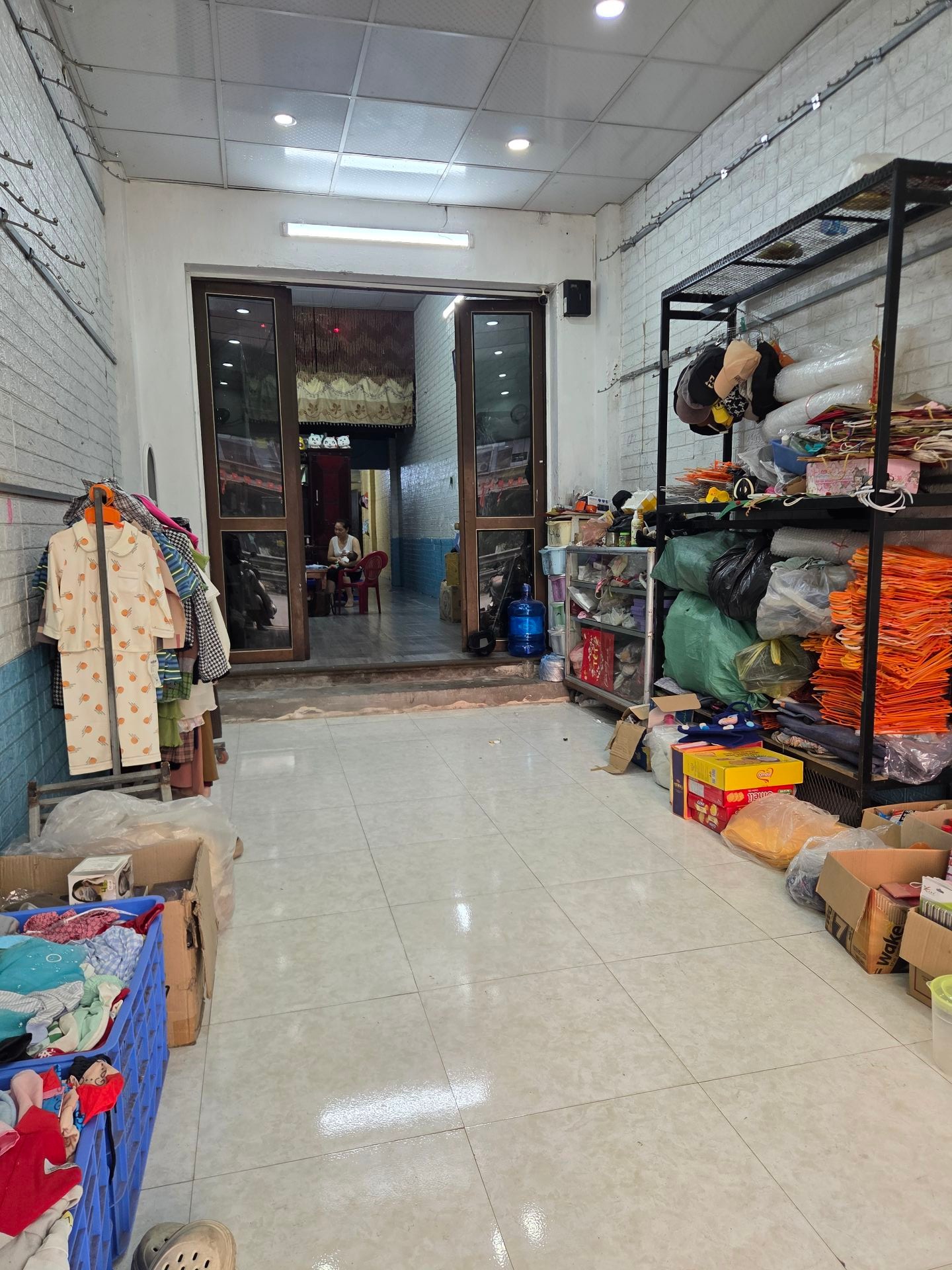 Nhà mặt phố siêu hiếm, giá cực sốc mặt đường QL1A ,phố Tía Tô Hiệu