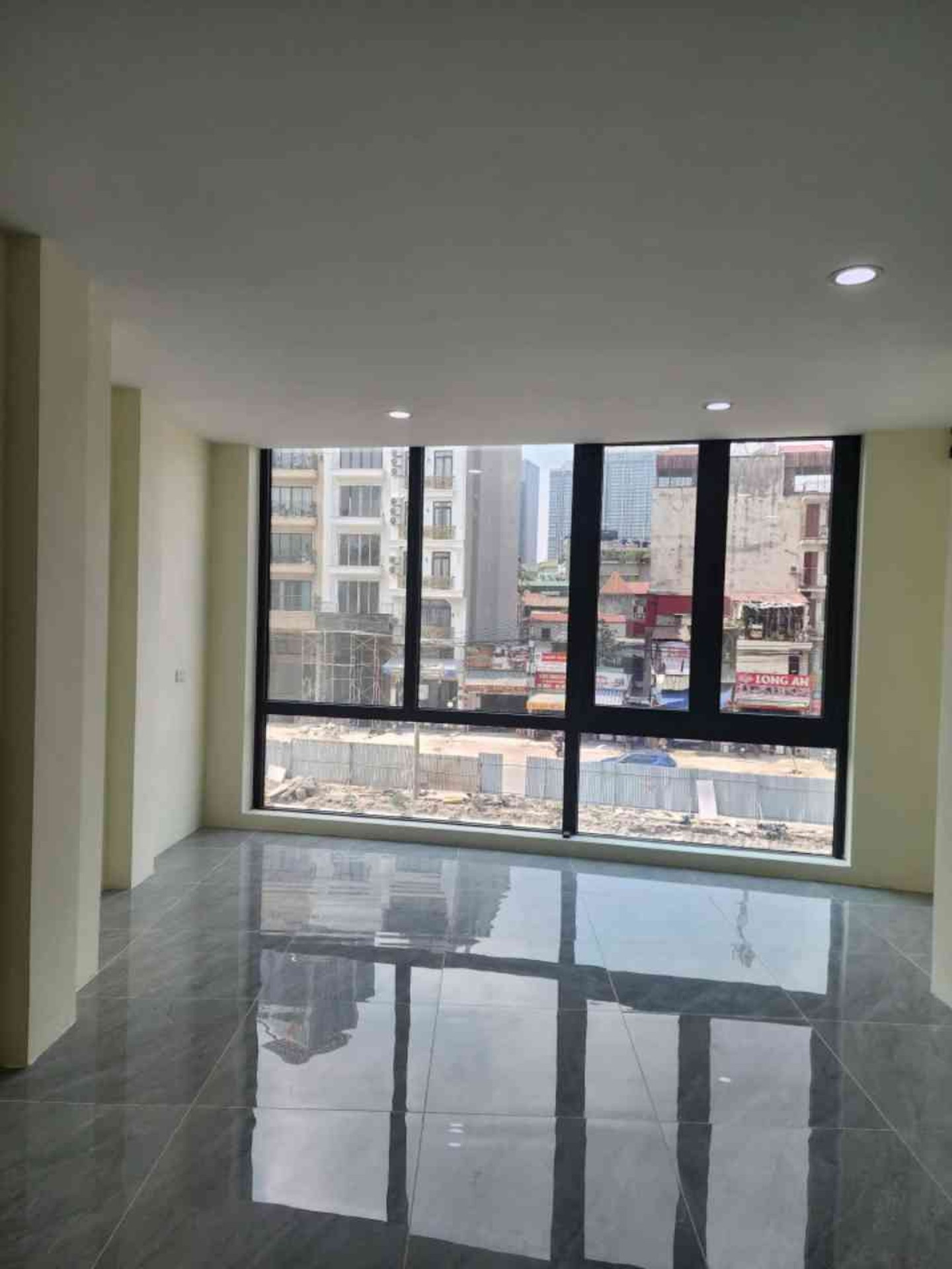 Bán nhà mặt phố Ba Đình diện tích 29m2, 5 tầng, mặt tiền 5.3m, giá 12 tỷ