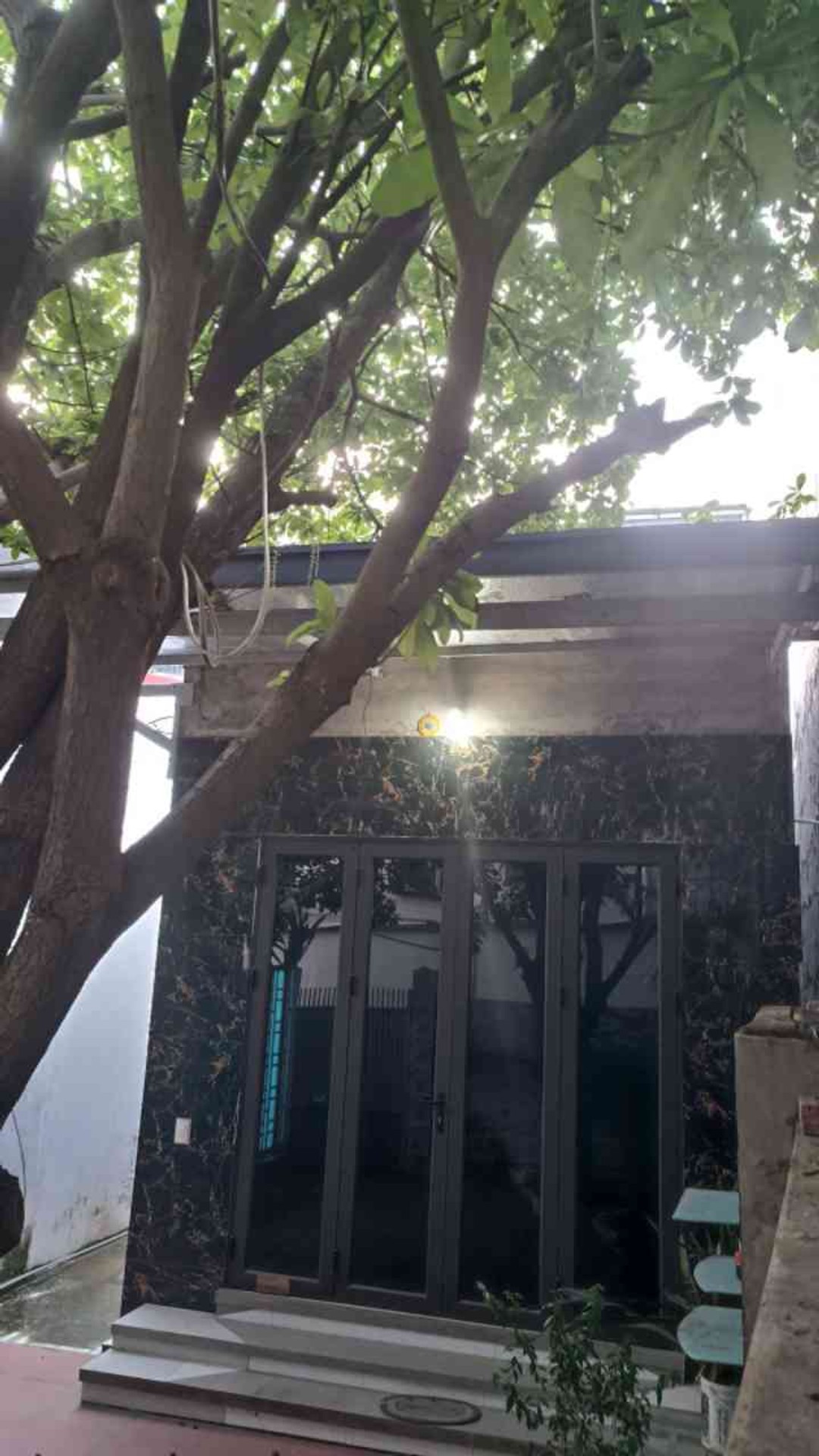 Nhà Phương Lưu sân rộng, ô tô đỗ thoải mái ngay gần, cơ hội hiếm có cho gia đình bạn