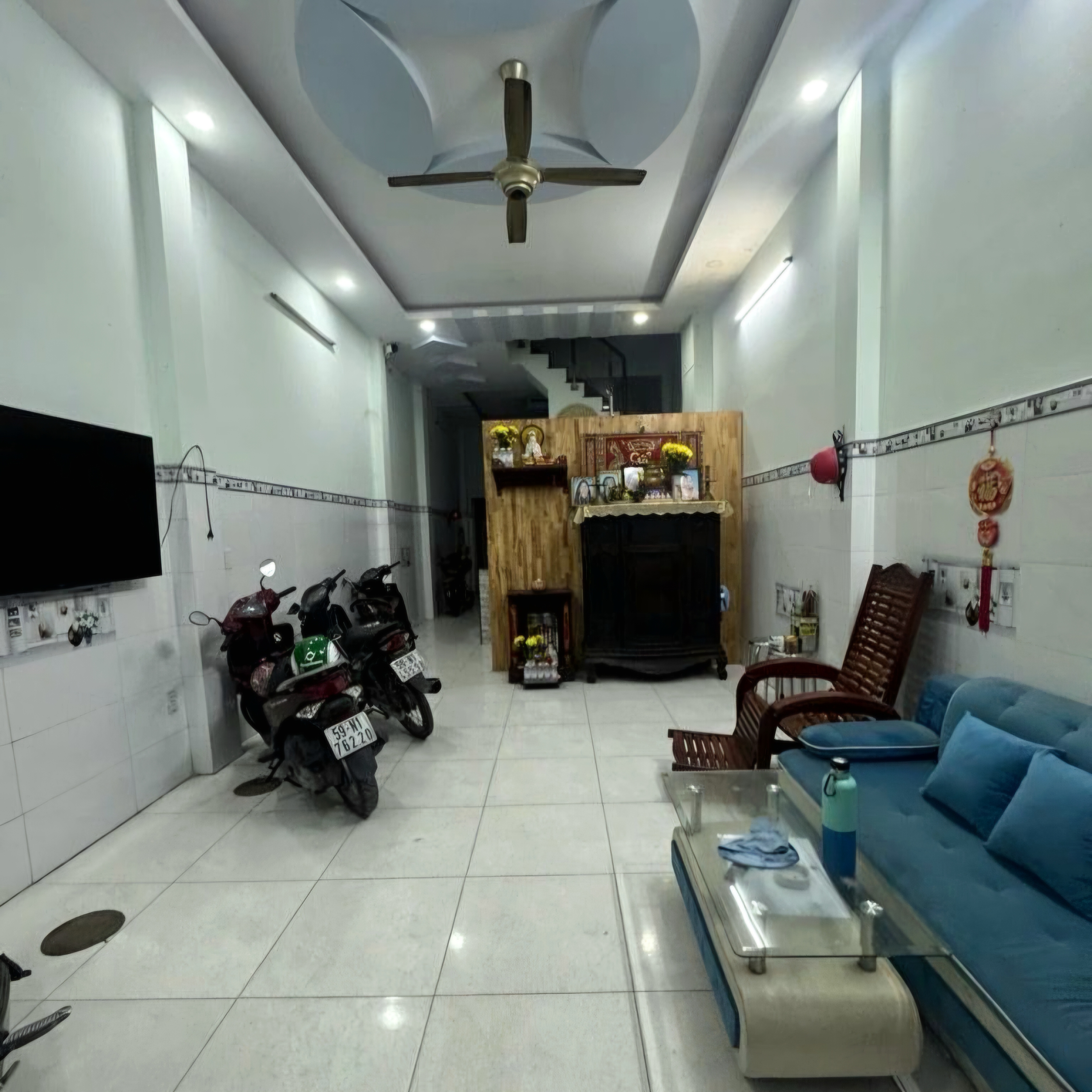 Bán nhà riêng 4 tầng - Tỉnh lộ 10 - Bình Tân - DT: 72m² - 4 Phòng ngủ - Hẻm xe hơi