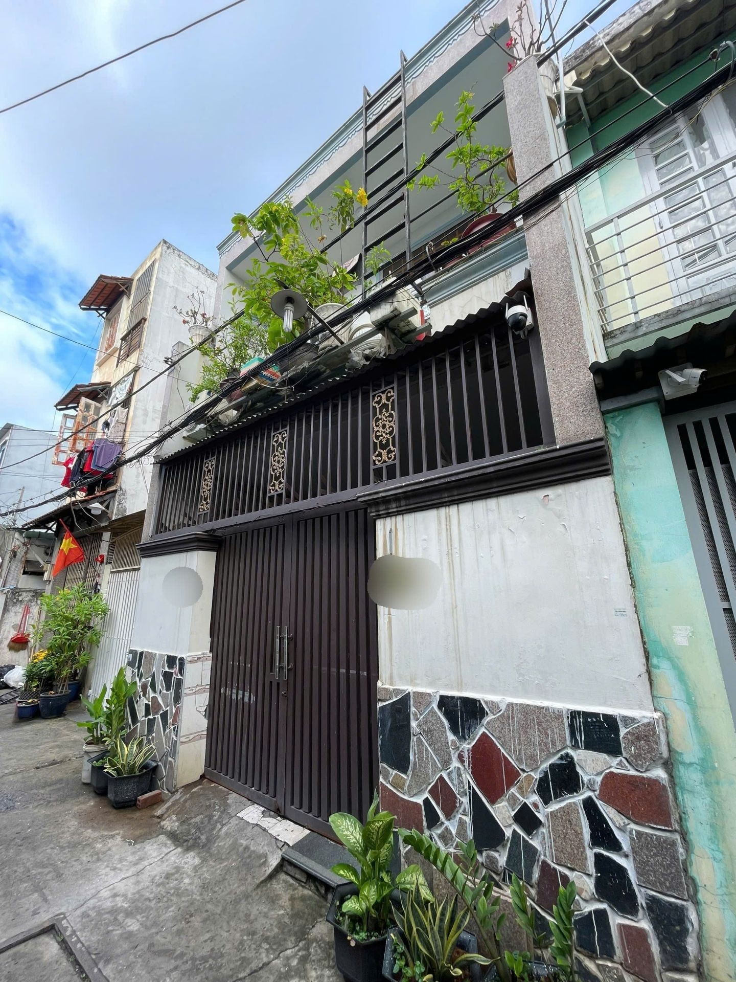 🏡 CẬP AEON TÂN PHÚ | NGANG 5×12,5M – HẺM XE HƠI, RA MT 20M
📍 Vị trí đẹp, tiện di chuyển | Khu dân