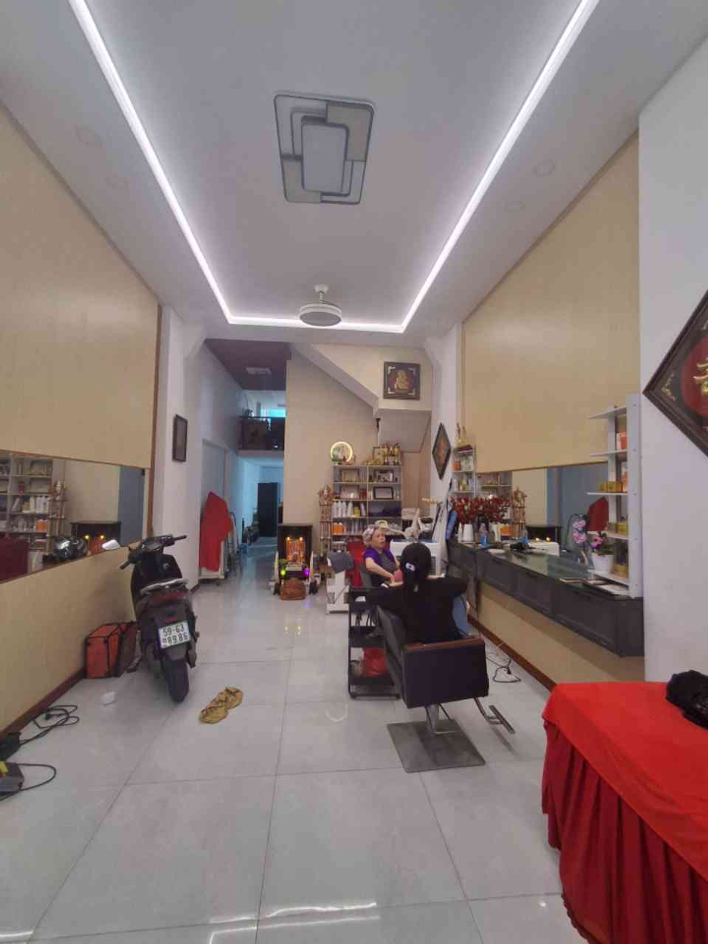 Cơ hội hiếm có sở hữu nhà 5 tầng xây mới tại Trung Mỹ Tây giá chỉ 5.1 tỷ