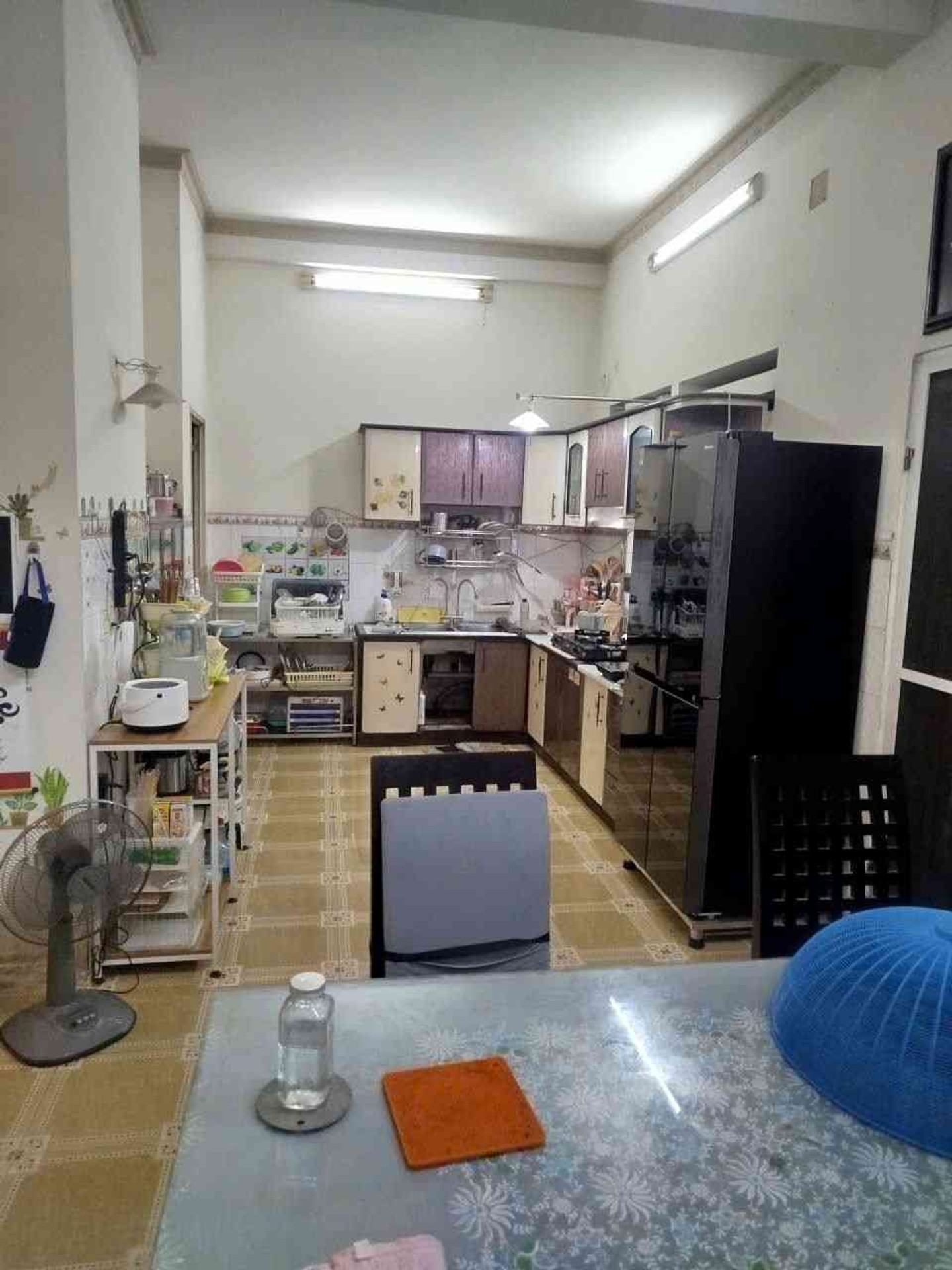 Bán nhà mặt phố 3 tầng, 4 phòng ngủ, mặt tiền 8m tại Bình Phú Quận 6