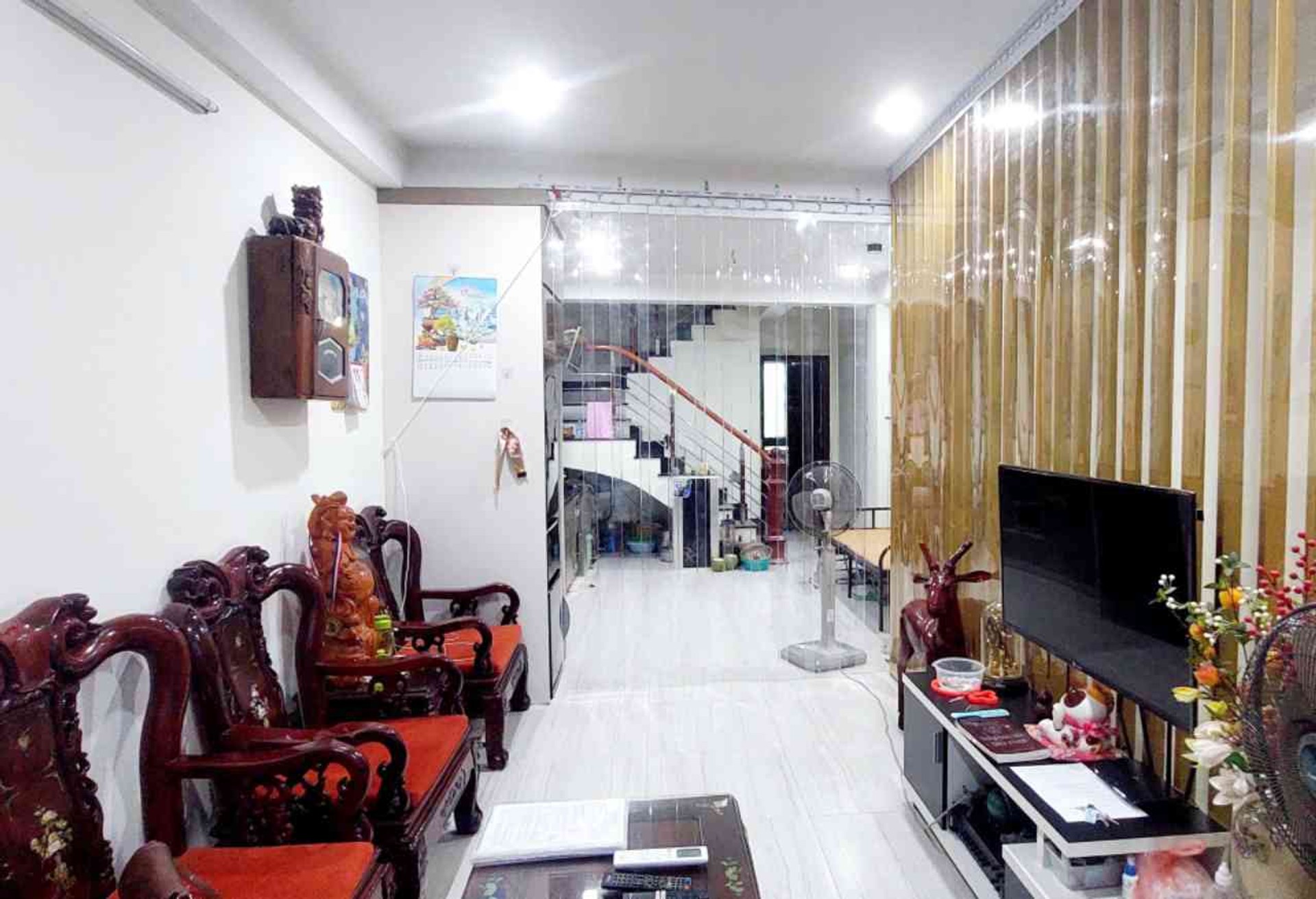 Nhà 2 mặt ngõ ô tô đỗ cửa, view hồ đẹp tại Khương Đình,
