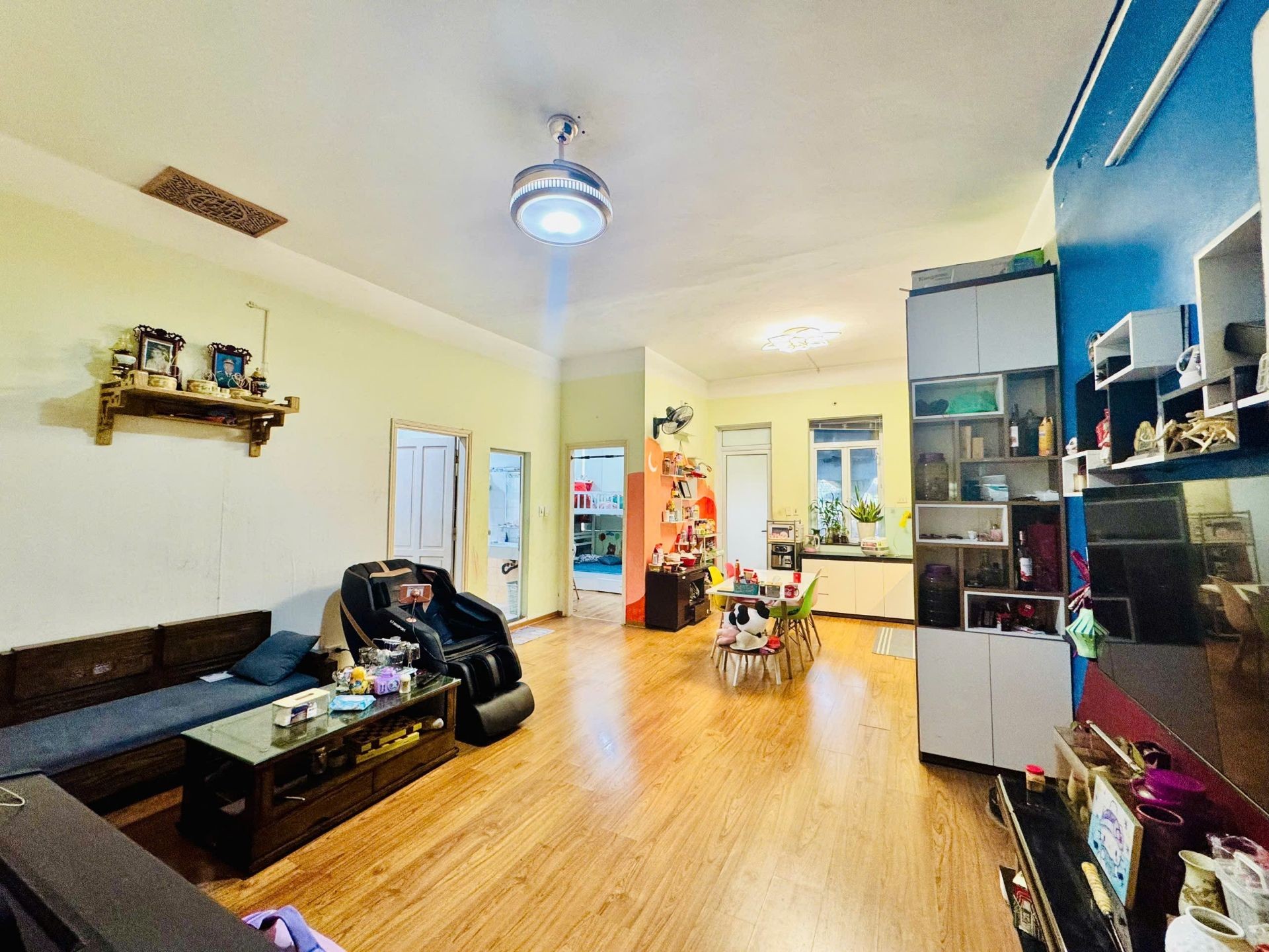 Căn hộ căn góc chung cư Long Biên, 71m², view công viên, chợ trường học cách 100m. 2 ngủ 2 wc