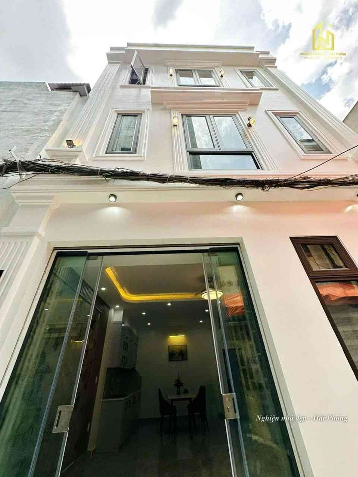 Nhà riêng 3 tầng tại quận Hải An với phong thủy chuẩn, thiết kế hiện đại