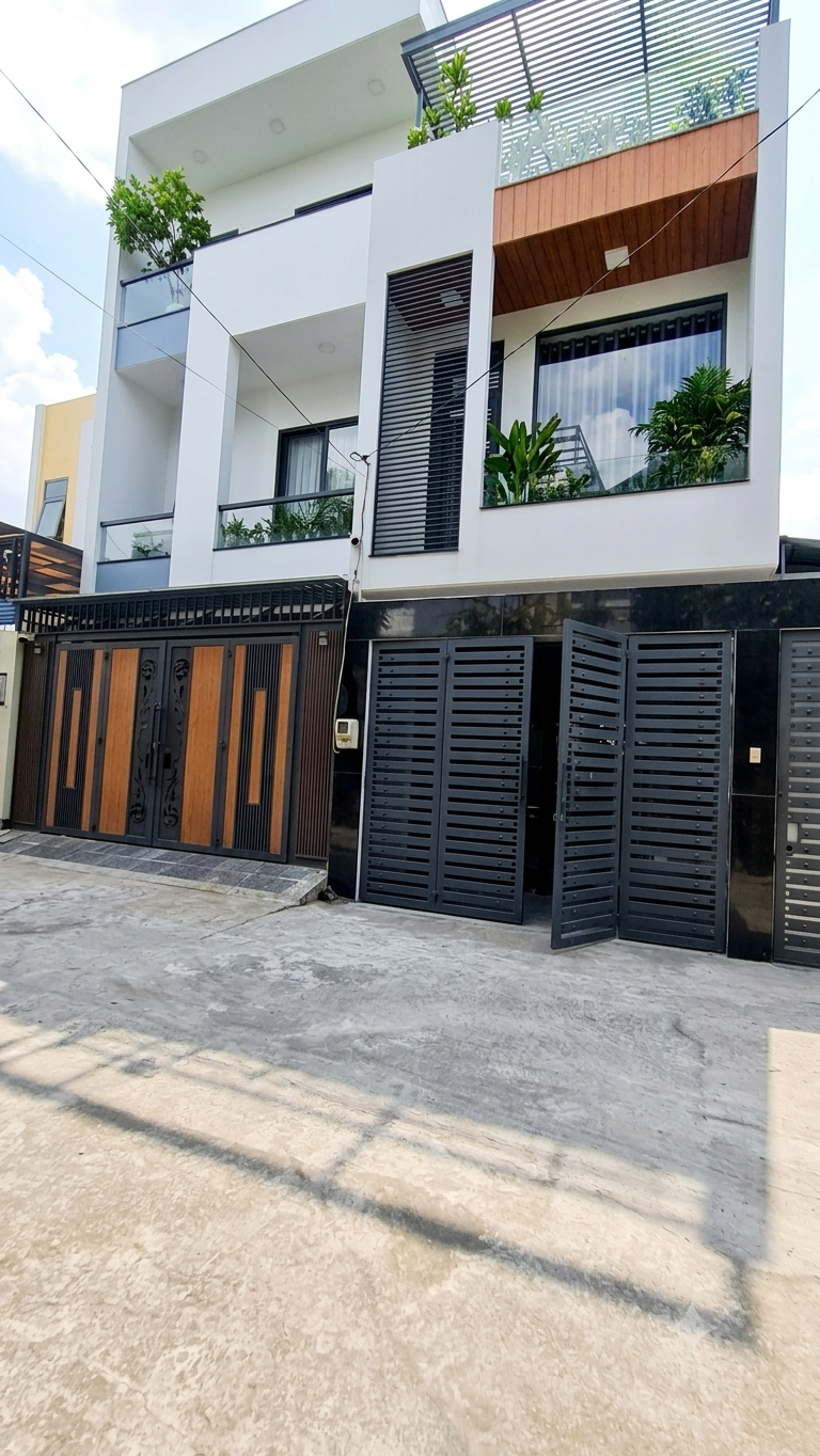 🔥CHỦ ĐỊNH CƯ - BÁN NHANH - TÔ KÝ – 100M² - 3 LẦU - NGANG KHỦNG 5M – NHỈNH 6 TỶ