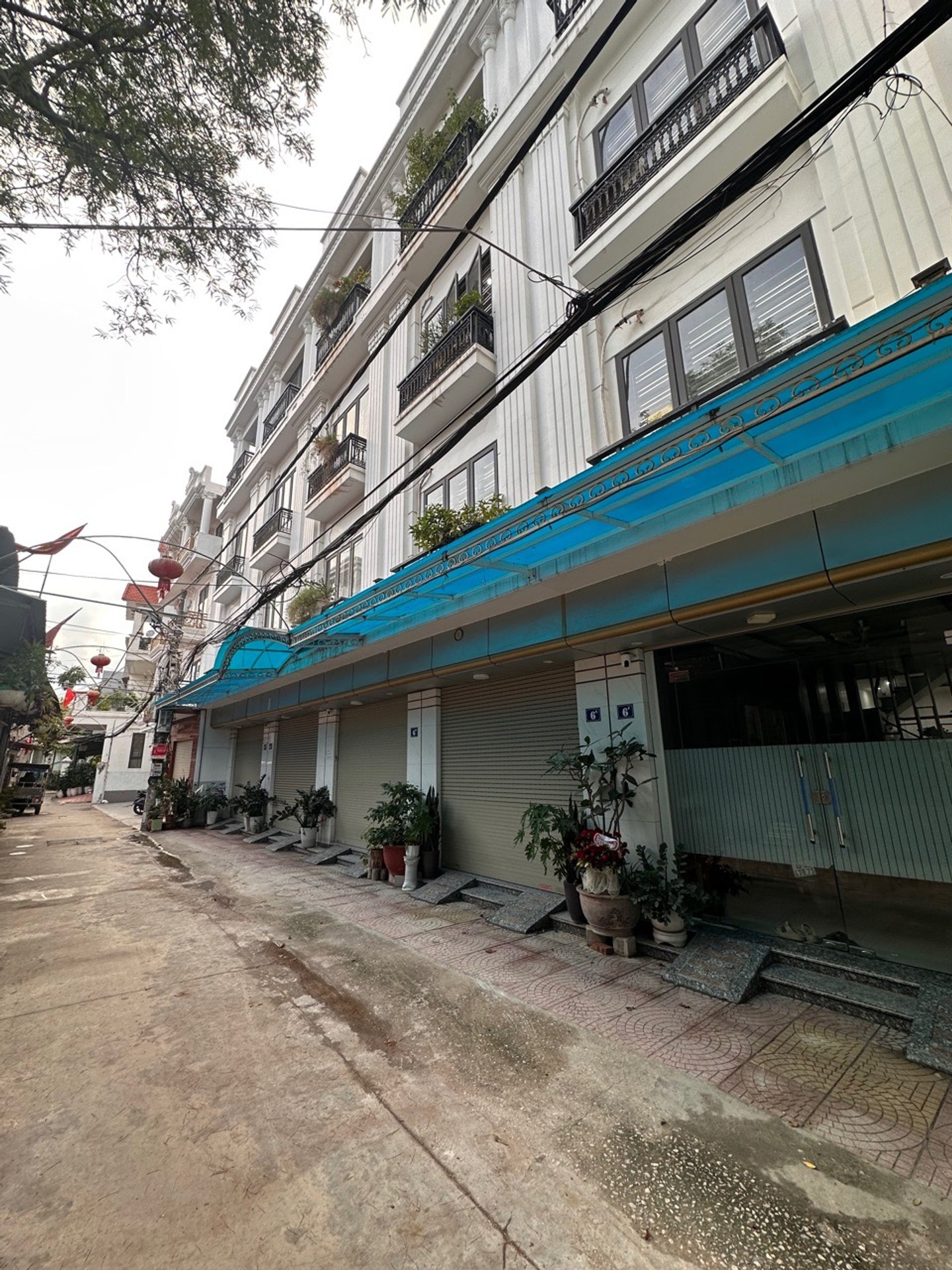 Nhà kiên cố hai thoáng mặt ngõ ô tô tránh tại trung tâm Hải An
