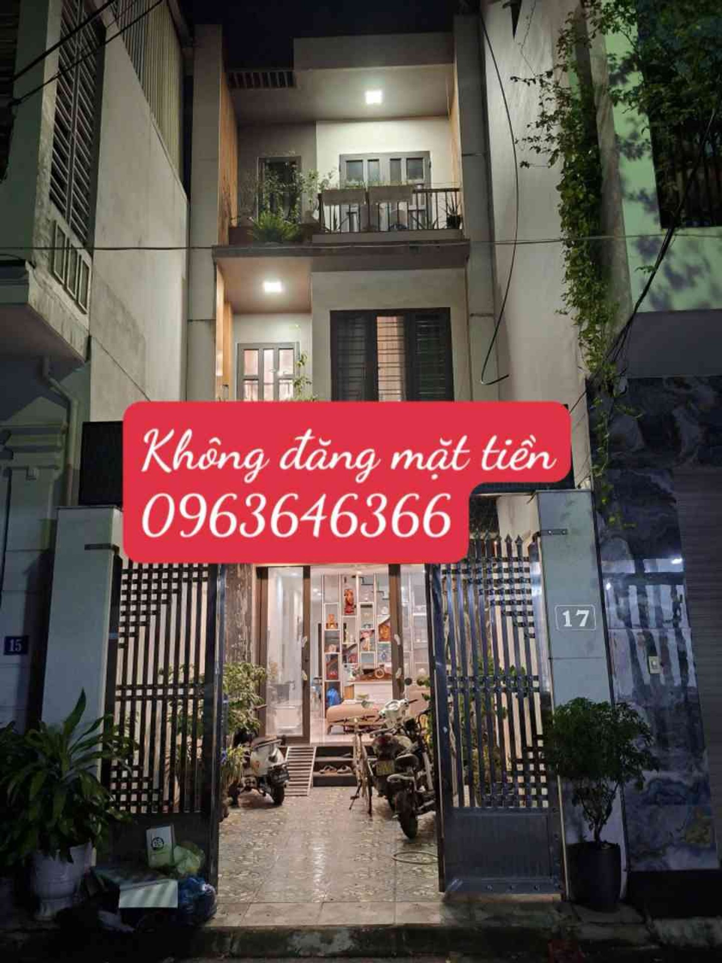 Nhà 3 tầng cực chất, ngõ rộng ô tô vào tận cửa, vị trí đỉnh tại trung tâm quận