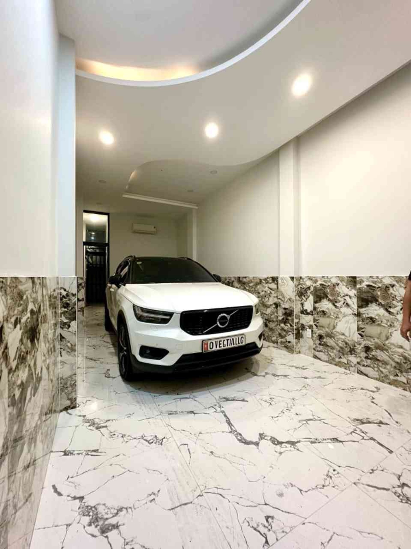 Cơ hội vàng sở hữu nhà mặt phố 5 tầng có thang máy tại trung tâm Quận 1