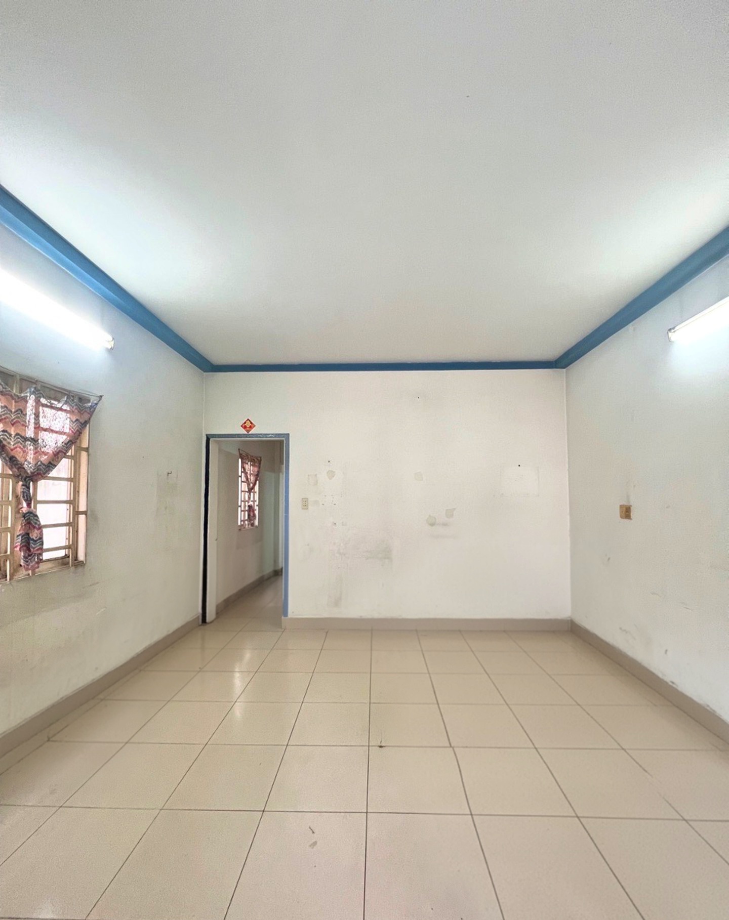 BÁ.N NHÀ SÁT HUƠ.G LỘ 2 NỐI DÀI - HẺM XE HƠI- BTCT - NH ( 5X22M )