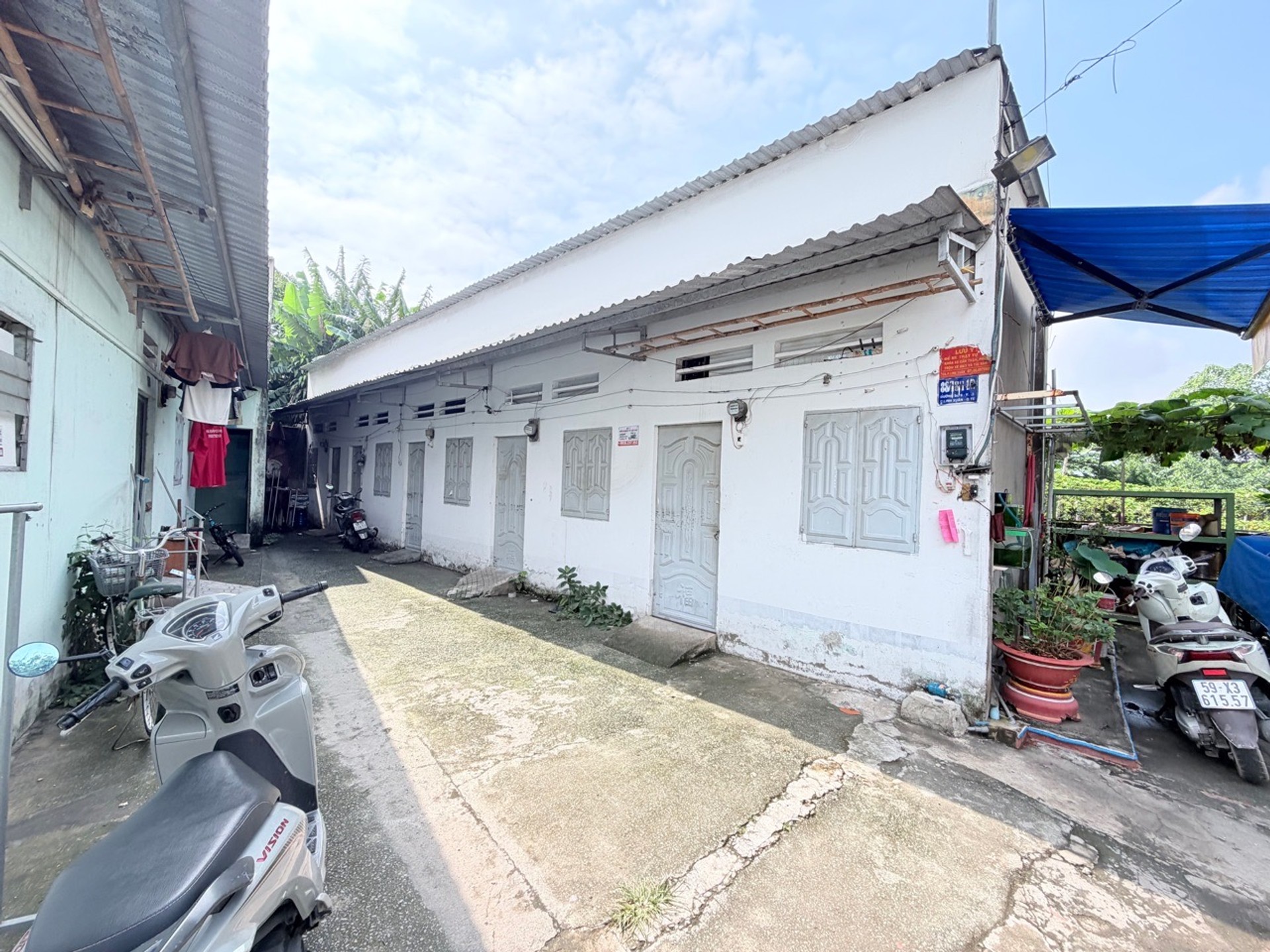 95M² – 3,7 TỶ TL –TẶNG 5 PHÒNG TRỌ -Dòng tiền 10 TRIỆU/THÁNG- Đường số 6 – Linh Xuân, Thủ Đức
•