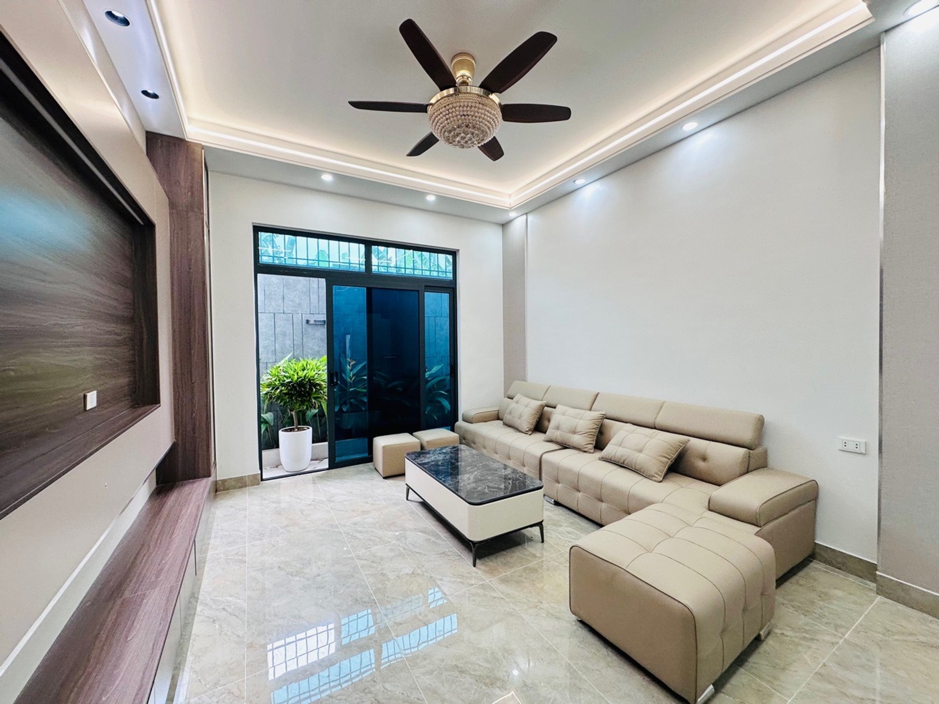 Nhà 4 Tầng Đẹp Nhất Nam Sơn An Dương, Cơ Hội Sở Hữu Đáng Giá Hiếm Có