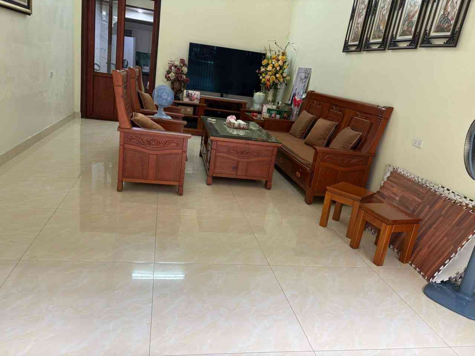 Nhà riêng 3 tầng hướng Tây, gần ngã 5 sân bay Cát Bi quận Ngô Quyền