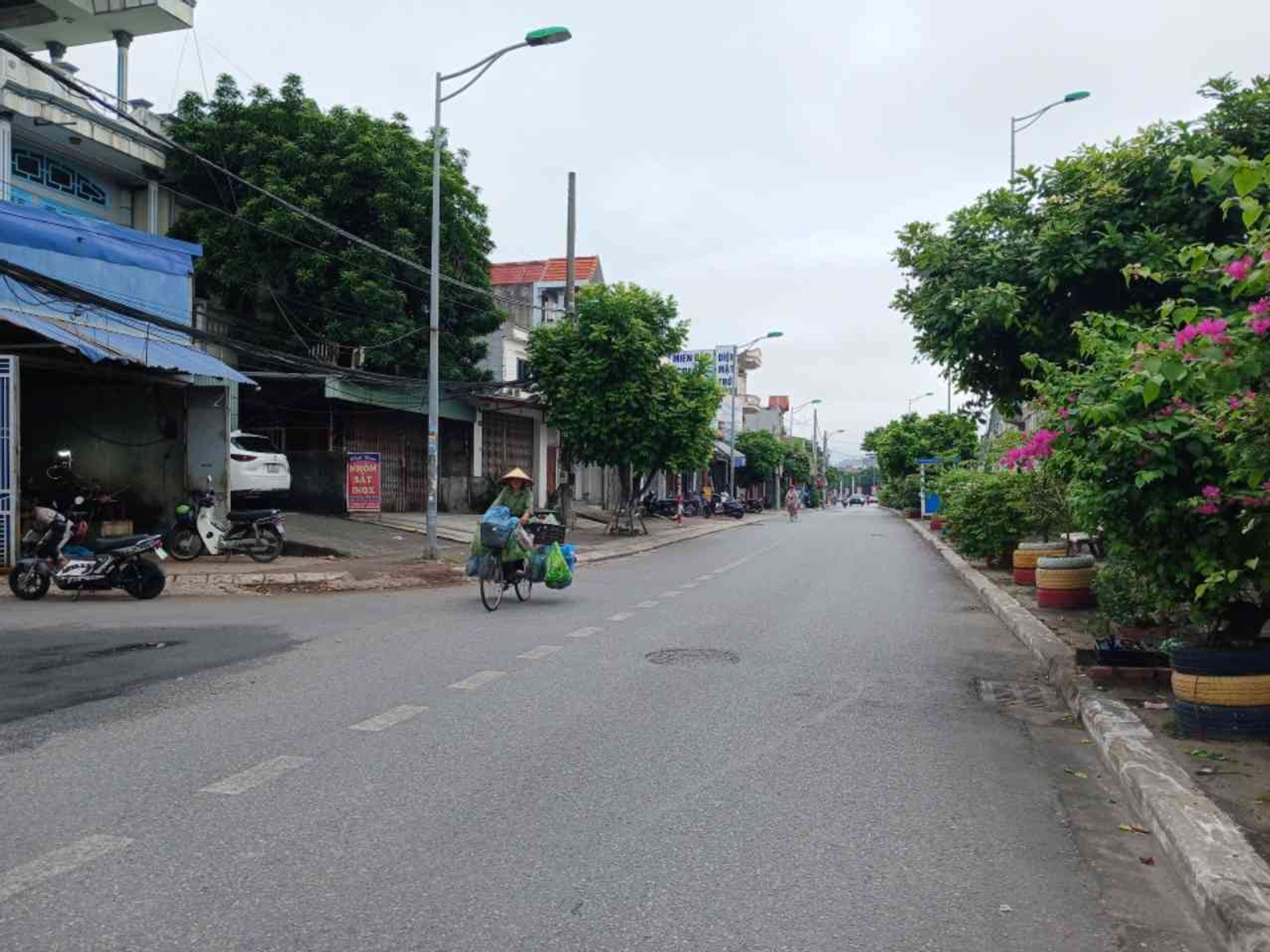 Cơ hội vàng sở hữu nhà mặt phố vị trí áp góc đắc địa ngay trung tâm Cầu Niệm