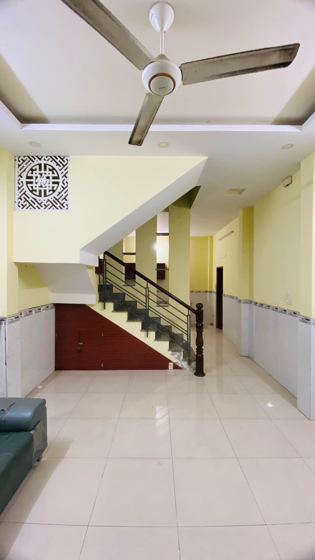 Bán nhà 2 tầng diện tích 40m2 tại phường Phú Thọ Hòa, Tân Phú