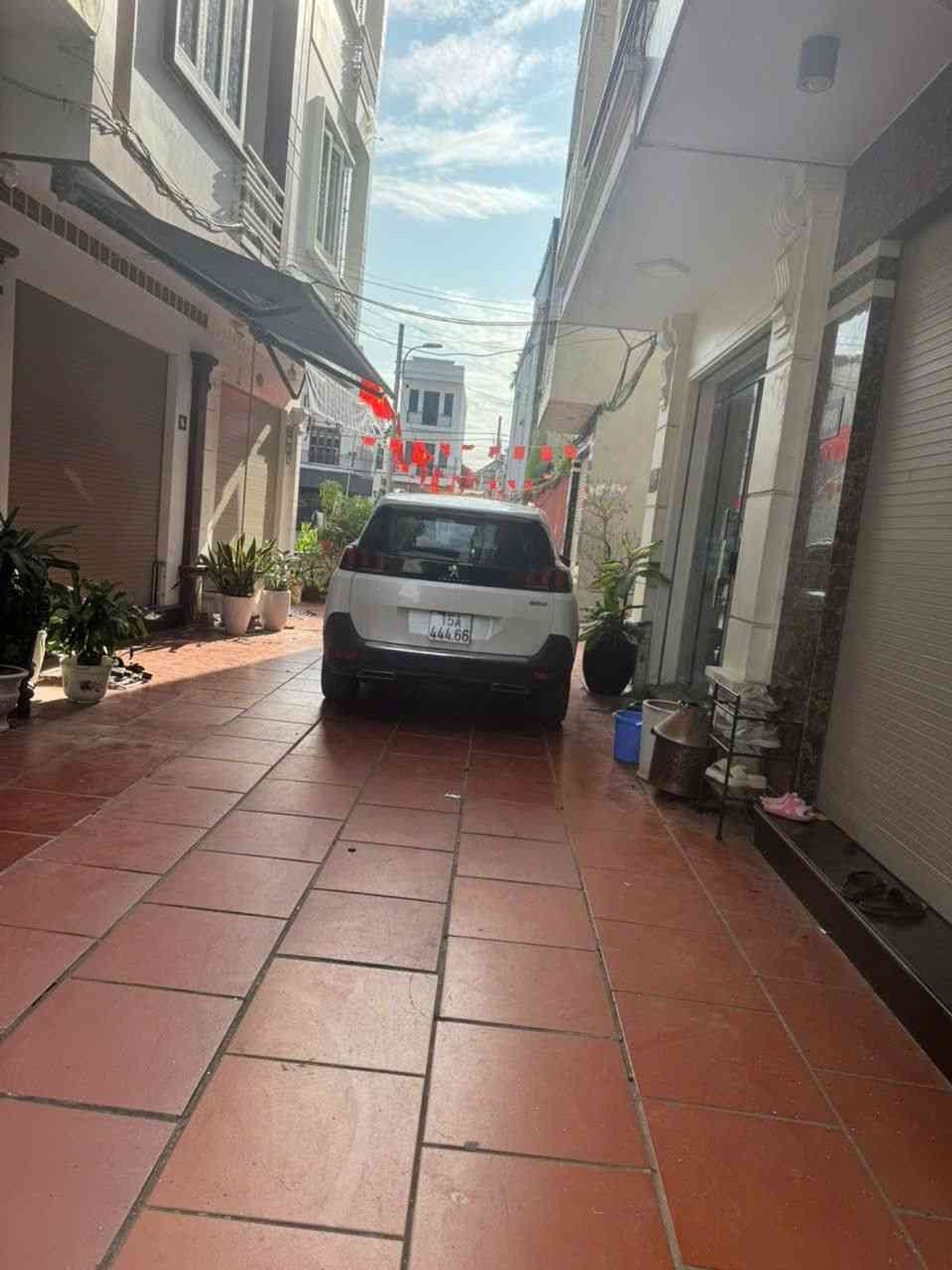 Nhà riêng 3 tầng hướng Đông Bắc gần đường Đông Trung Hành, thiết kế tiện nghi