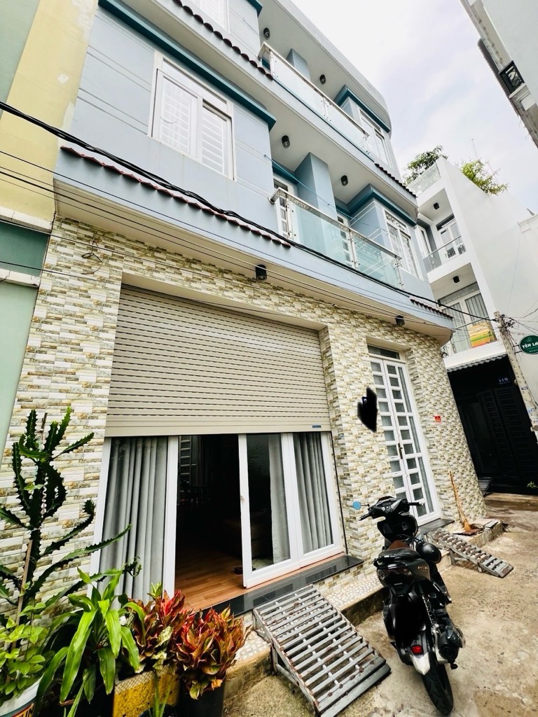 💰 7.7 TỶ | LÔ GÓC ĐÔ ĐỐC CHẤN – TÂN PHÚ
🚗 Hẻm ô tô thông thoáng | 73m² – ngang 8m, nở hậu | căn g