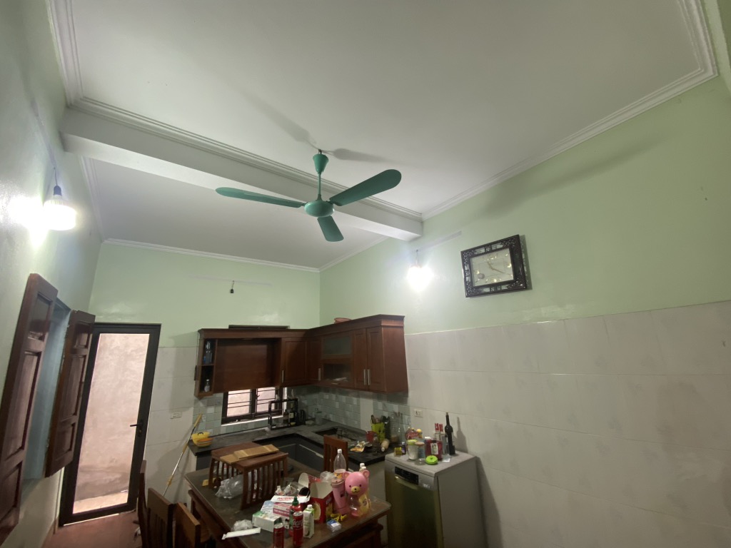 Nhà bán 3 tầng, 165m2, xã gần trường Cao đẳng nghề Điện, đường ô tô tránh