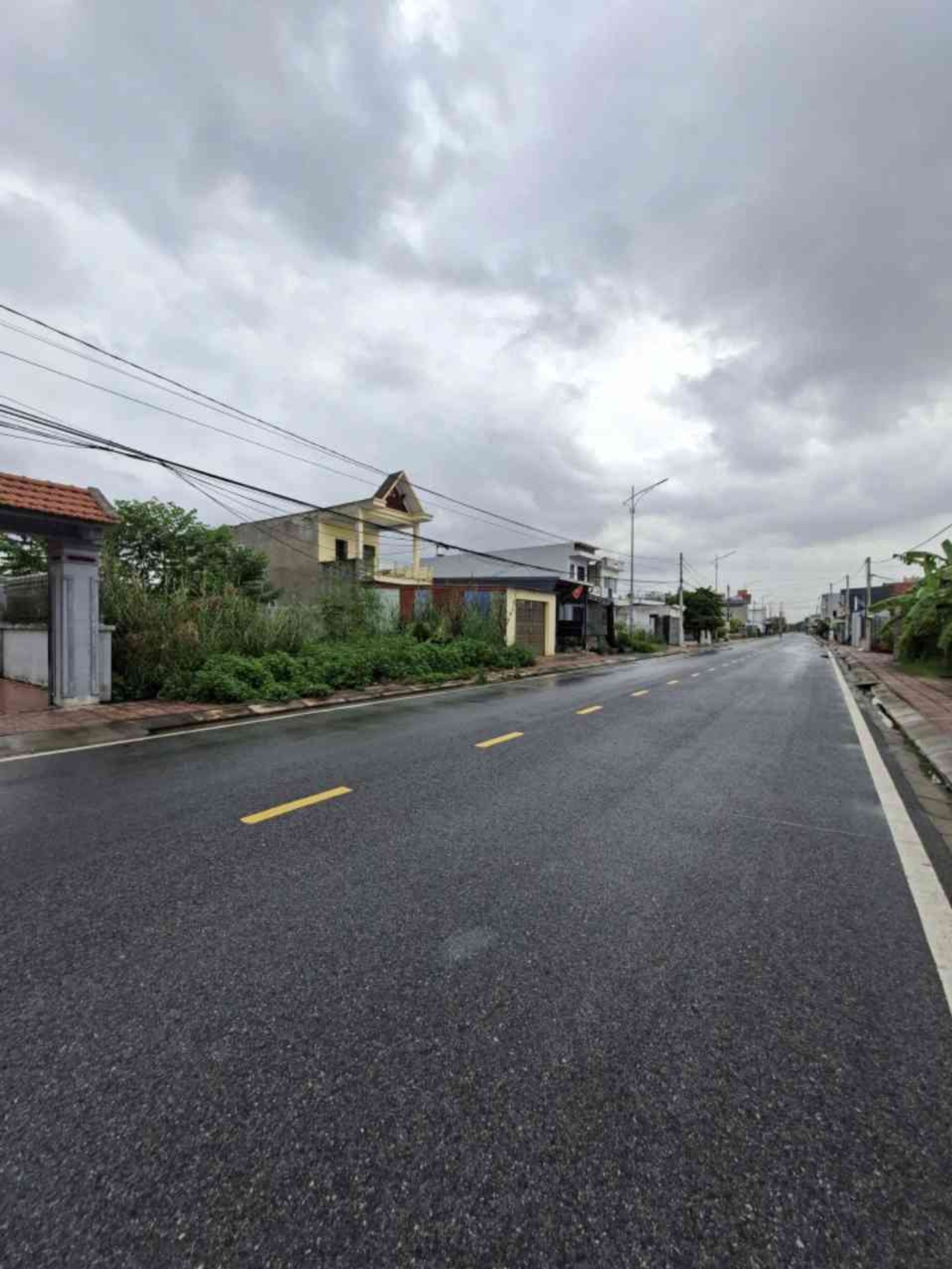 Cơ hội vàng sở hữu đất mặt đường nhựa rộng, kinh doanh đỉnh tại Liễu Luận Trong