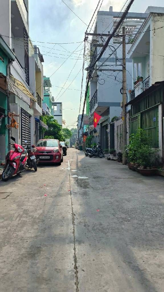 💰 10 TỶ | LÊ TRỌNG TẤN – TÂY THẠNH
📍 Vị trí đẹp, gần chợ – trường học, hẻm bê tông 7m thông thoán