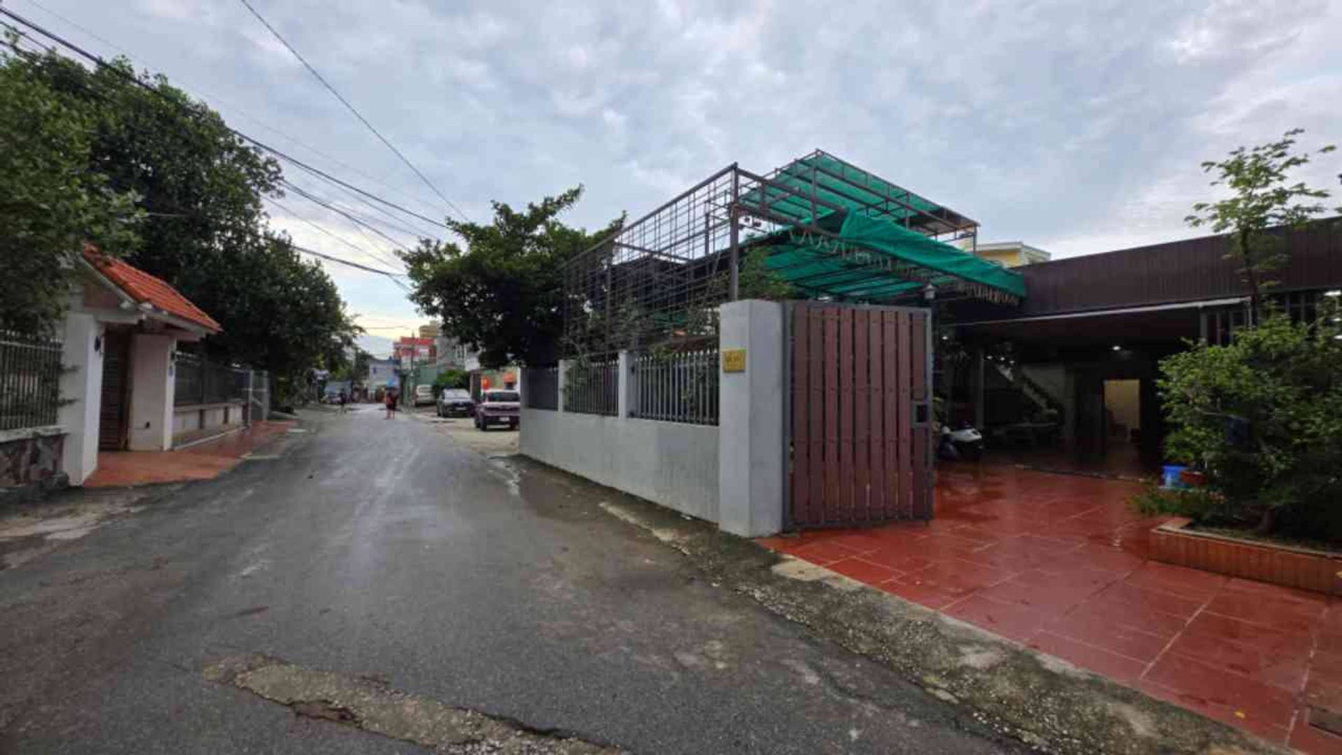 Bán nhà riêng khu đô thị Cựu Viên diện tích rộng 301m2, mặt tiền 13m, hướng Tây Nam