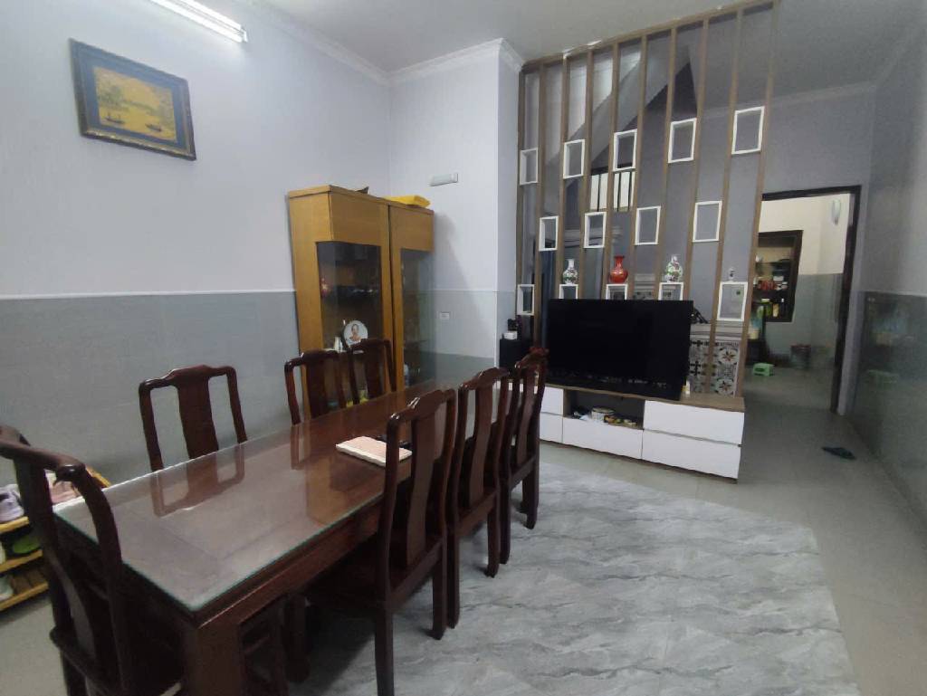 Nhà 3 tầng tại Ba Đình, gần Giảng Võ, 56.7m2, giá 13.6 tỷ
