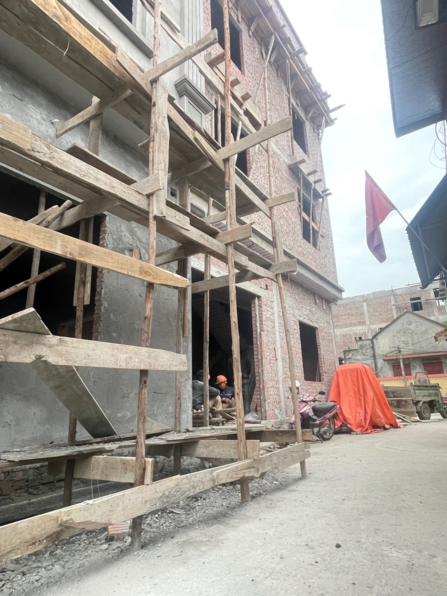 Nhà 3 Tầng Phong Cách Hiện Đại Tại Trung Tâm Bái Trong, Thủy Nguyên – Cơ Hội Sở Hữu Hiếm Có