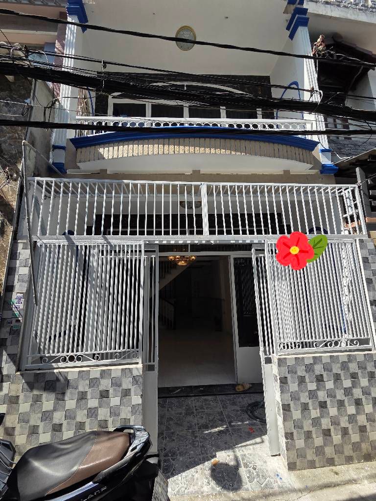 Nhà riêng 2 tầng kiên cố tại Quận 6, diện tích 55m2 với giá hấp dẫn