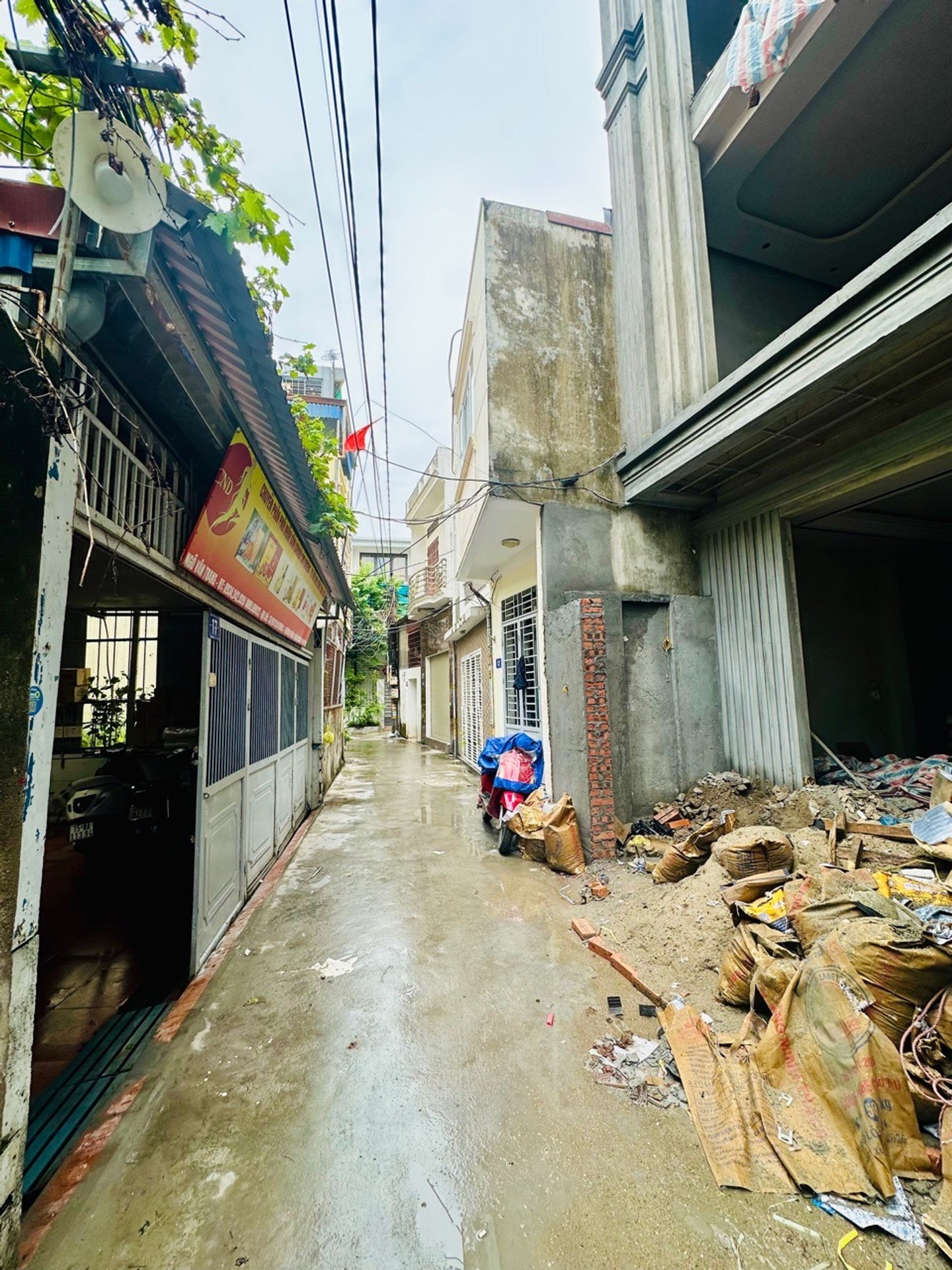 Nhà riêng 4 tầng mặt tiền rộng tại An Dương, sân vườn rộng rãi, ô tô vào nhà